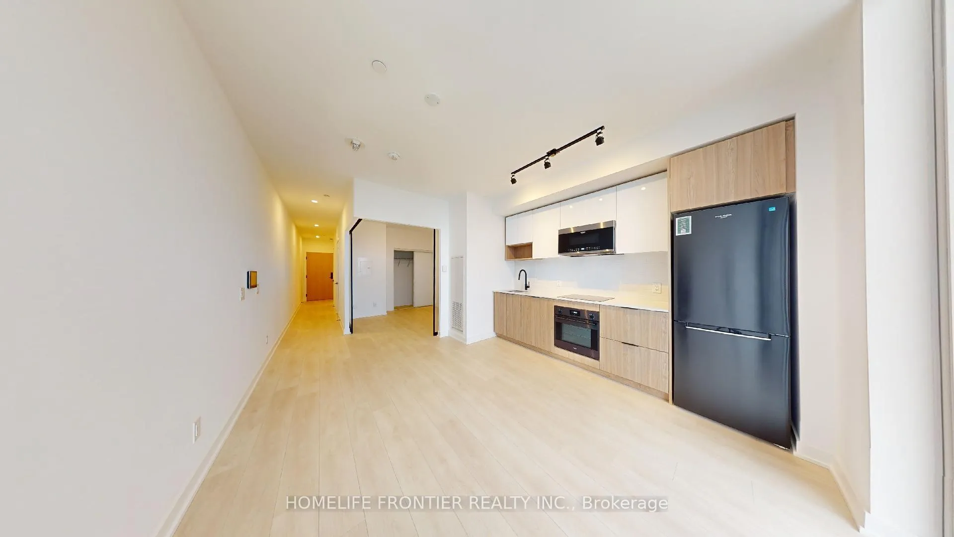 Photo 4 of Unit 904, 5 Defries Street, Toronto, Regent Park — HOMEH