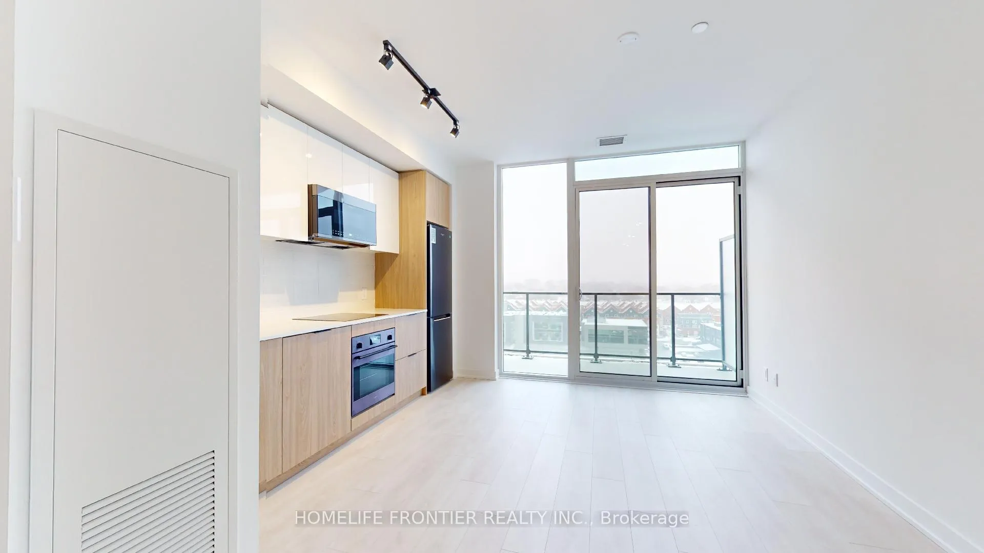 Photo 6 of Unit 904, 5 Defries Street, Toronto, Regent Park — HOMEH