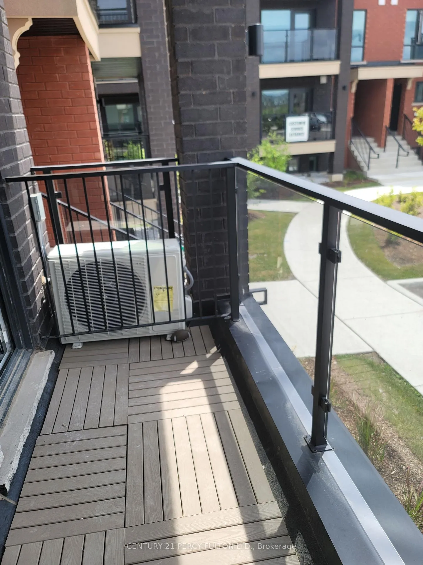 Photo 2 of Unit 8, 35 Romilly Avenue N, Brampton, Northwest Brampton — HOMEH