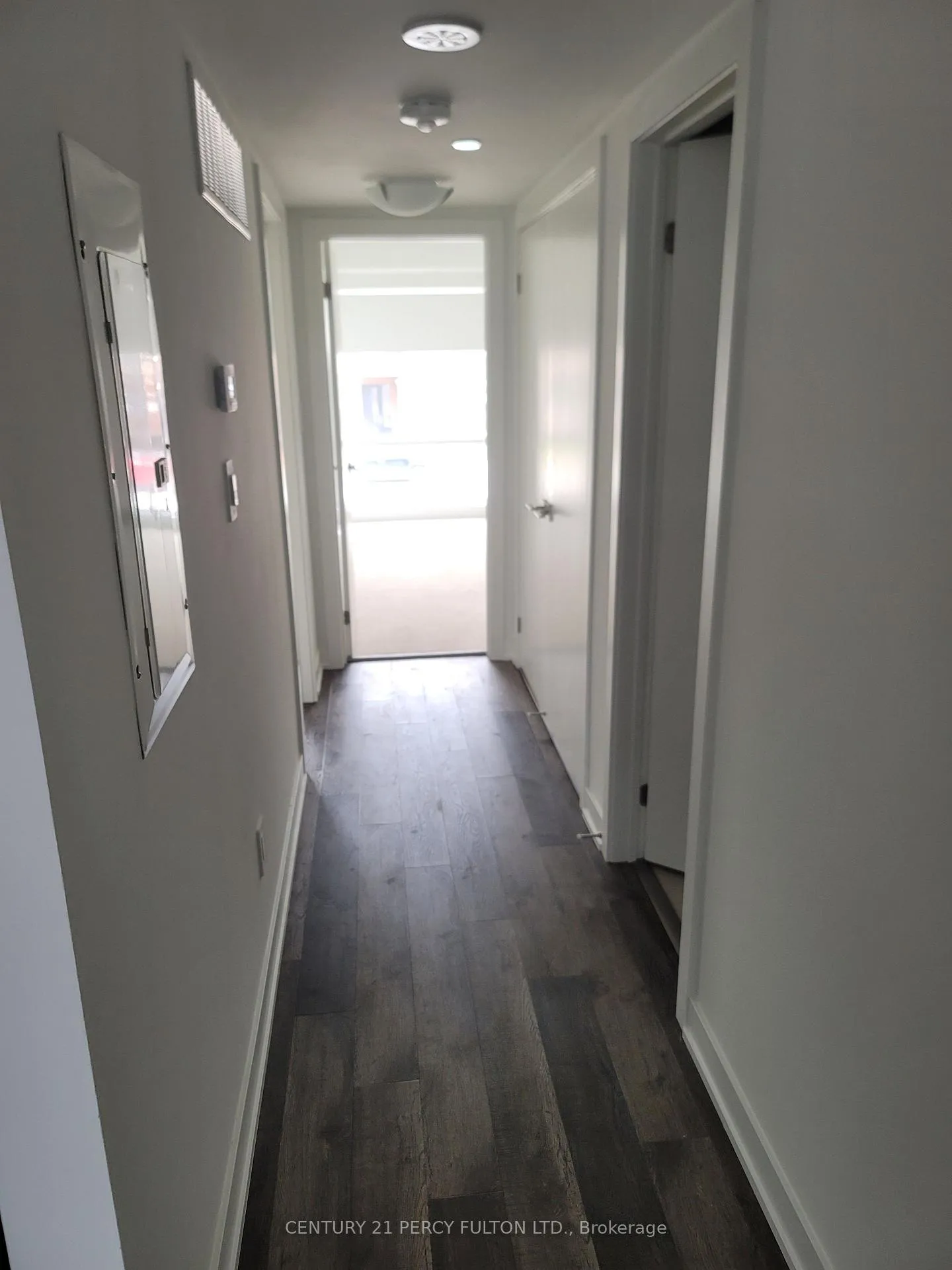 Photo 4 of Unit 8, 35 Romilly Avenue N, Brampton, Northwest Brampton — HOMEH