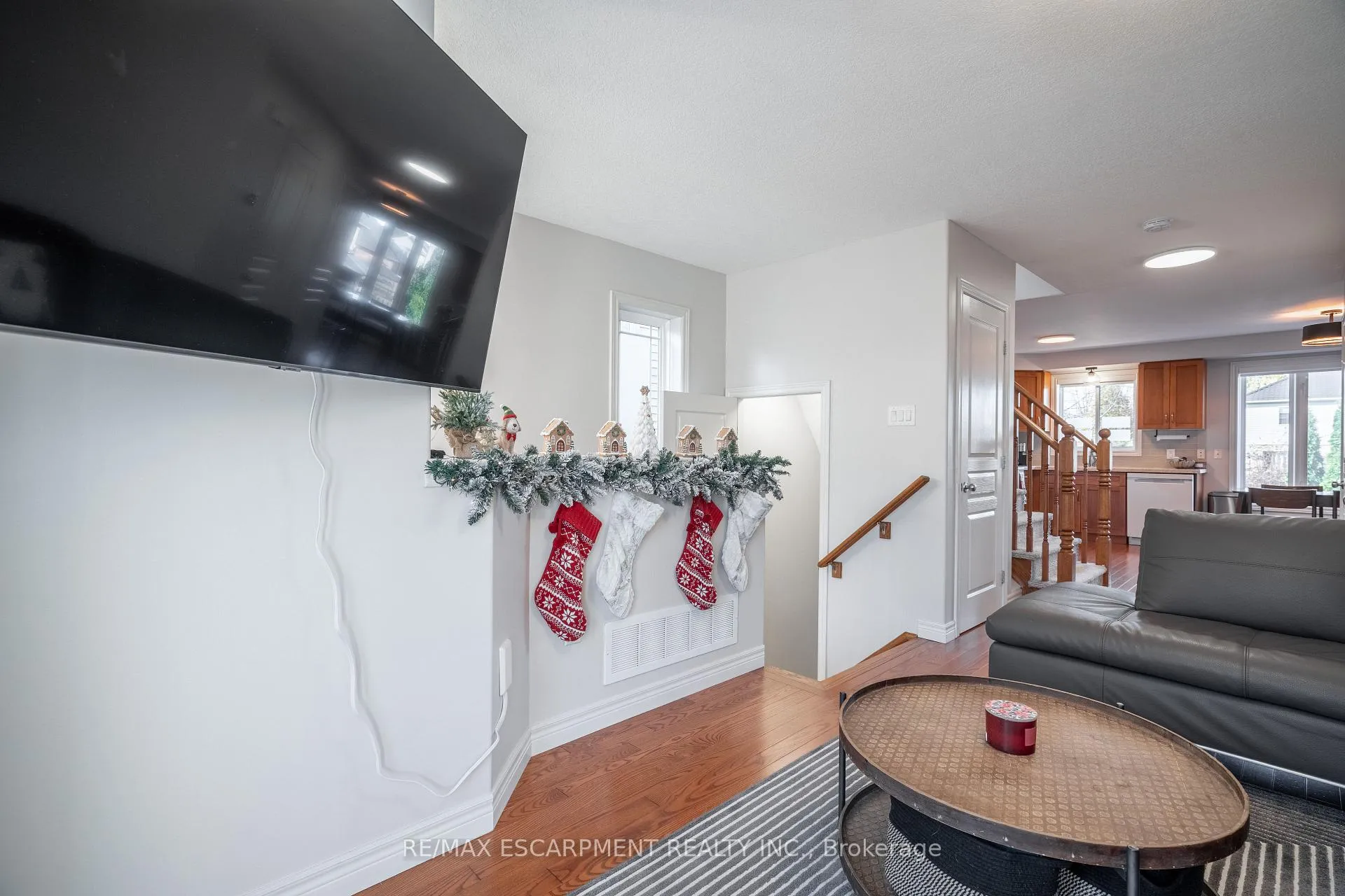 Photo 6 of Unit 6, 25 Viking Drive, Hamilton, Binbrook — HOMEH