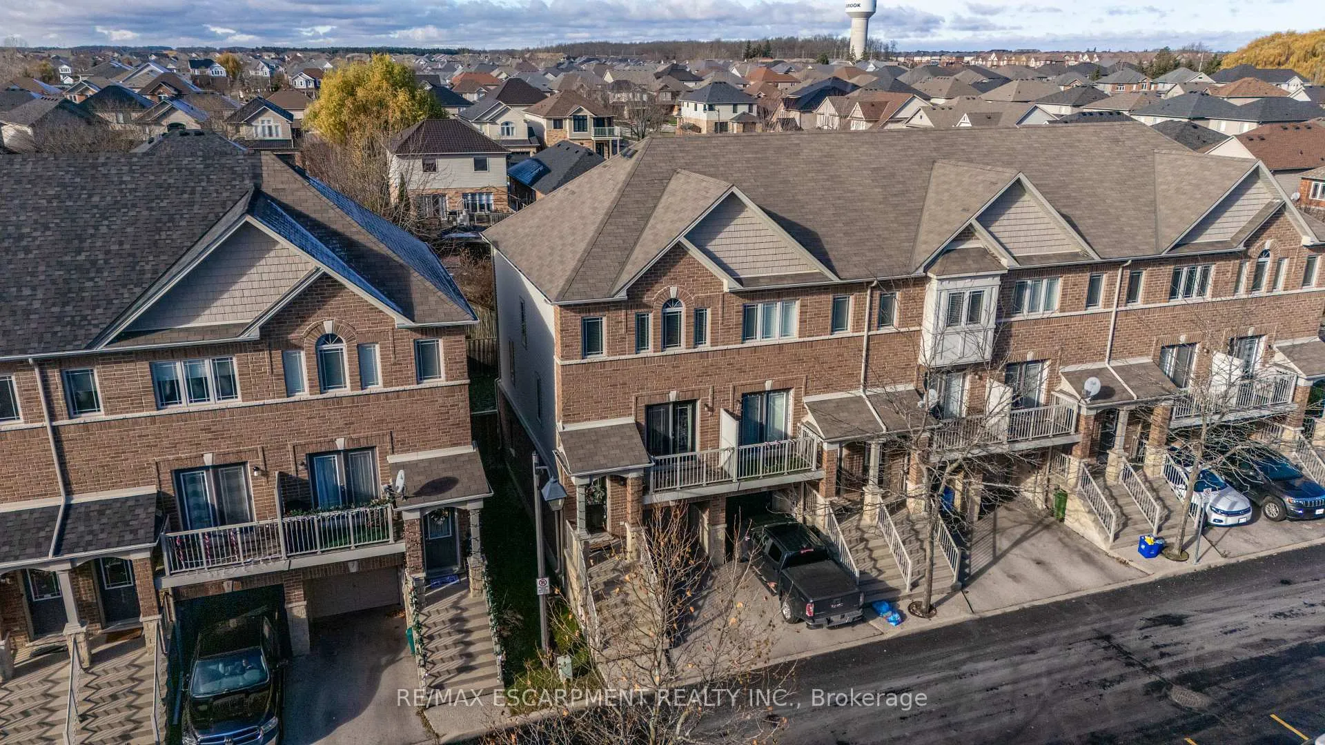 Photo 25 of Unit 6, 25 Viking Drive, Hamilton, Binbrook — HOMEH