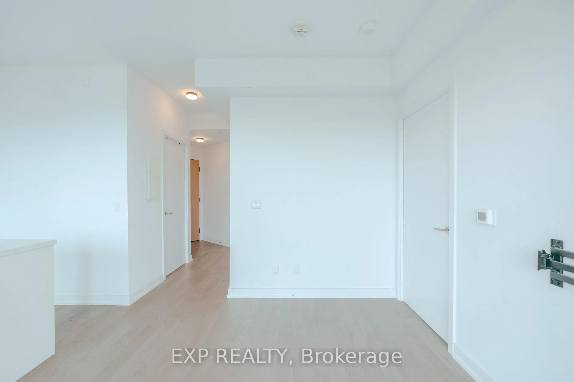 Photo 3 of Unit 1008, 200 Sudbury Street, Toronto, Little Portugal — HOMEH