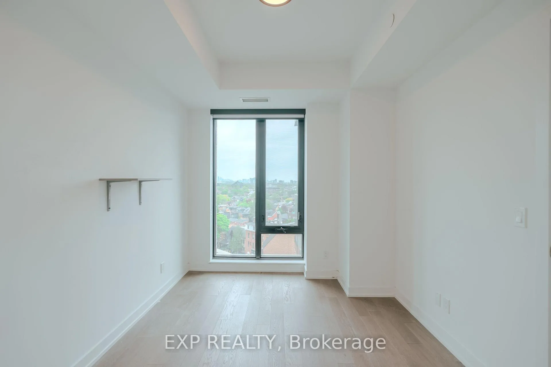Photo 11 of Unit 1008, 200 Sudbury Street, Toronto, Little Portugal — HOMEH