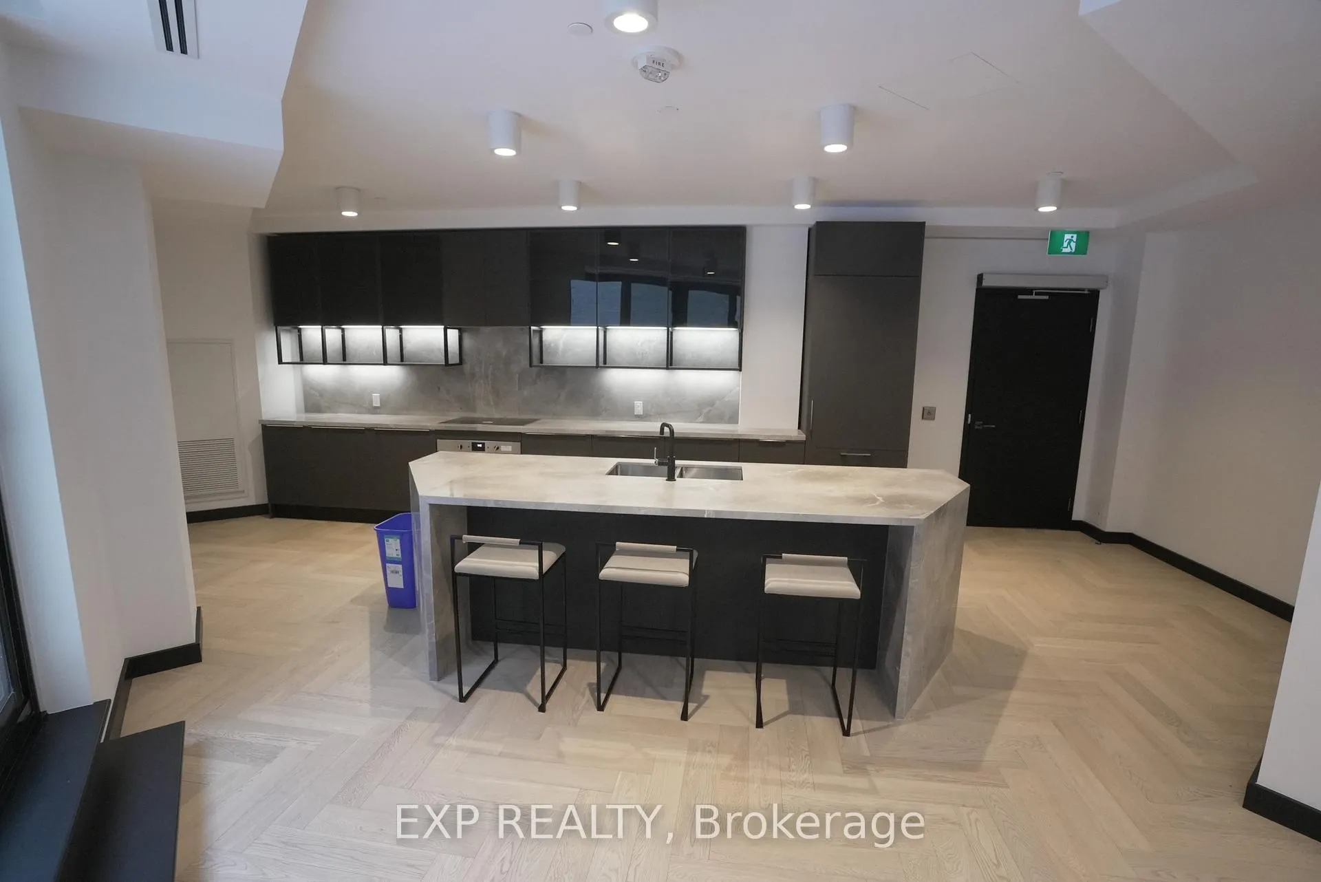 Photo 24 of Unit 1008, 200 Sudbury Street, Toronto, Little Portugal — HOMEH
