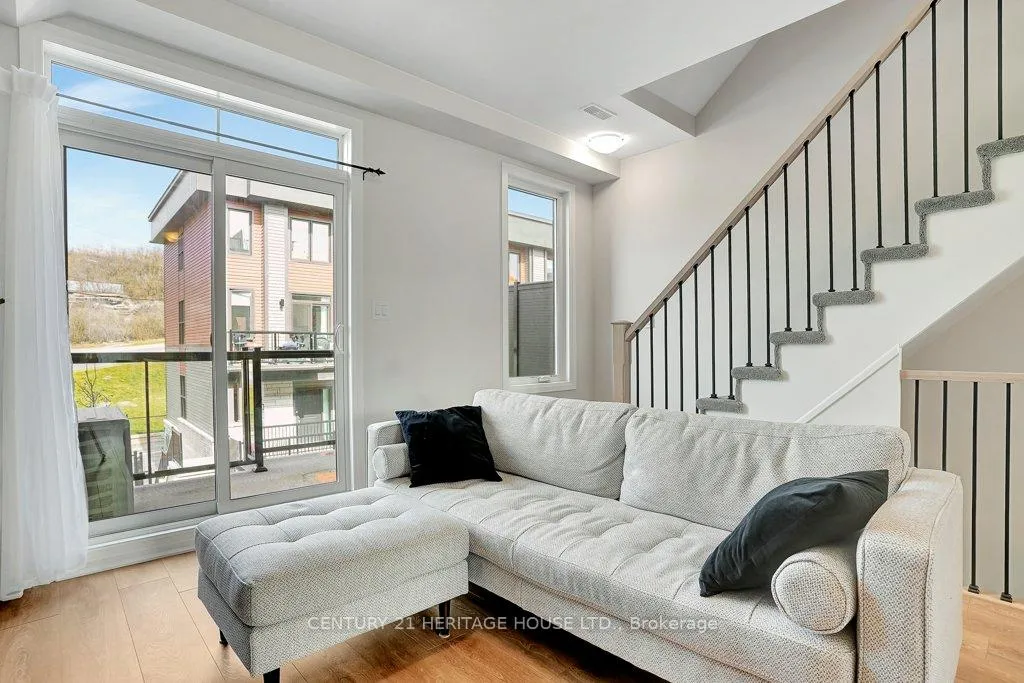 Photo 13 of Unit 31, 2 Willow Street, Brant, Paris — HOMEH