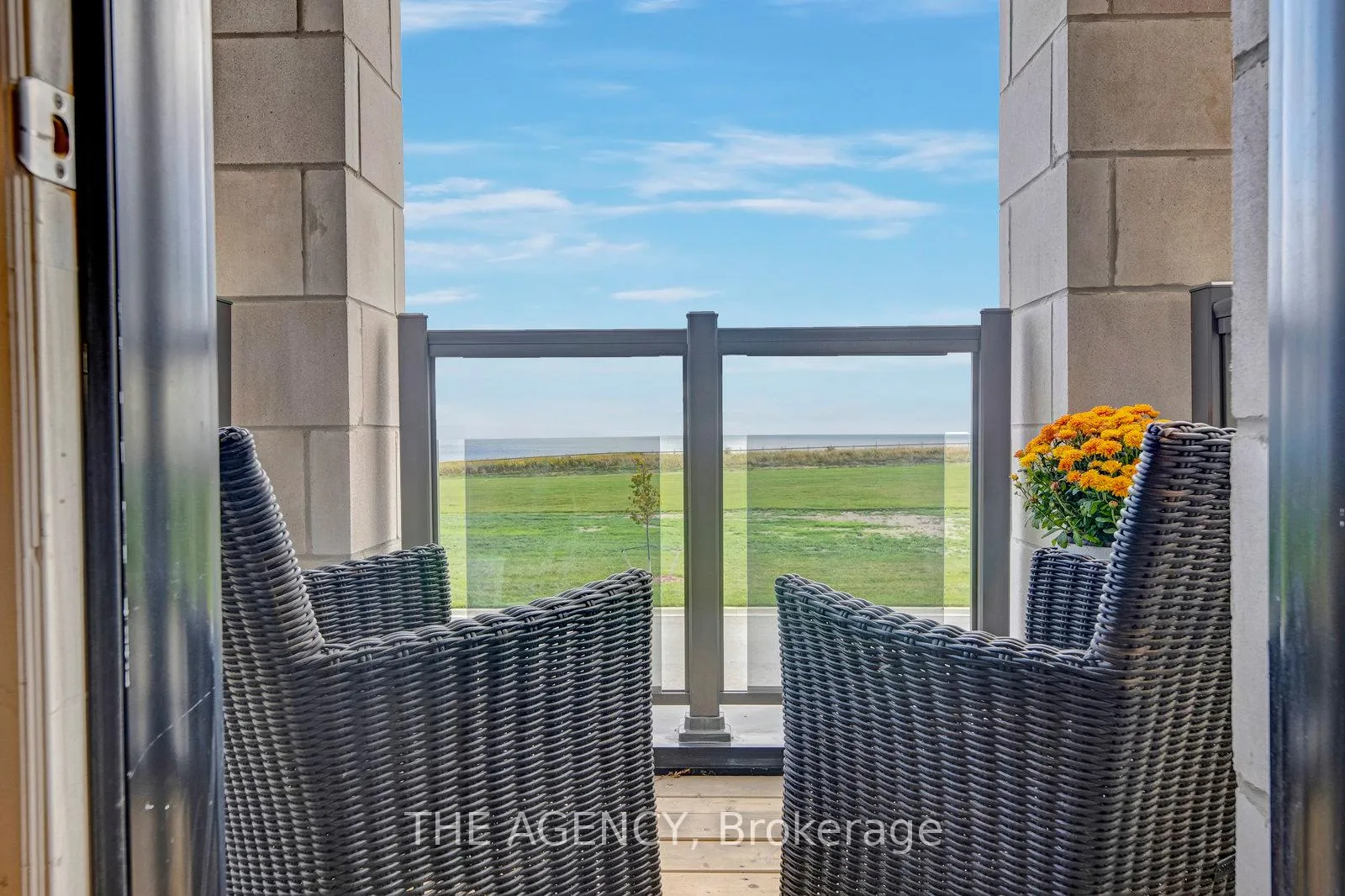 Photo 9 of 755 Port Darlington Road, Clarington, Bowmanville — HOMEH