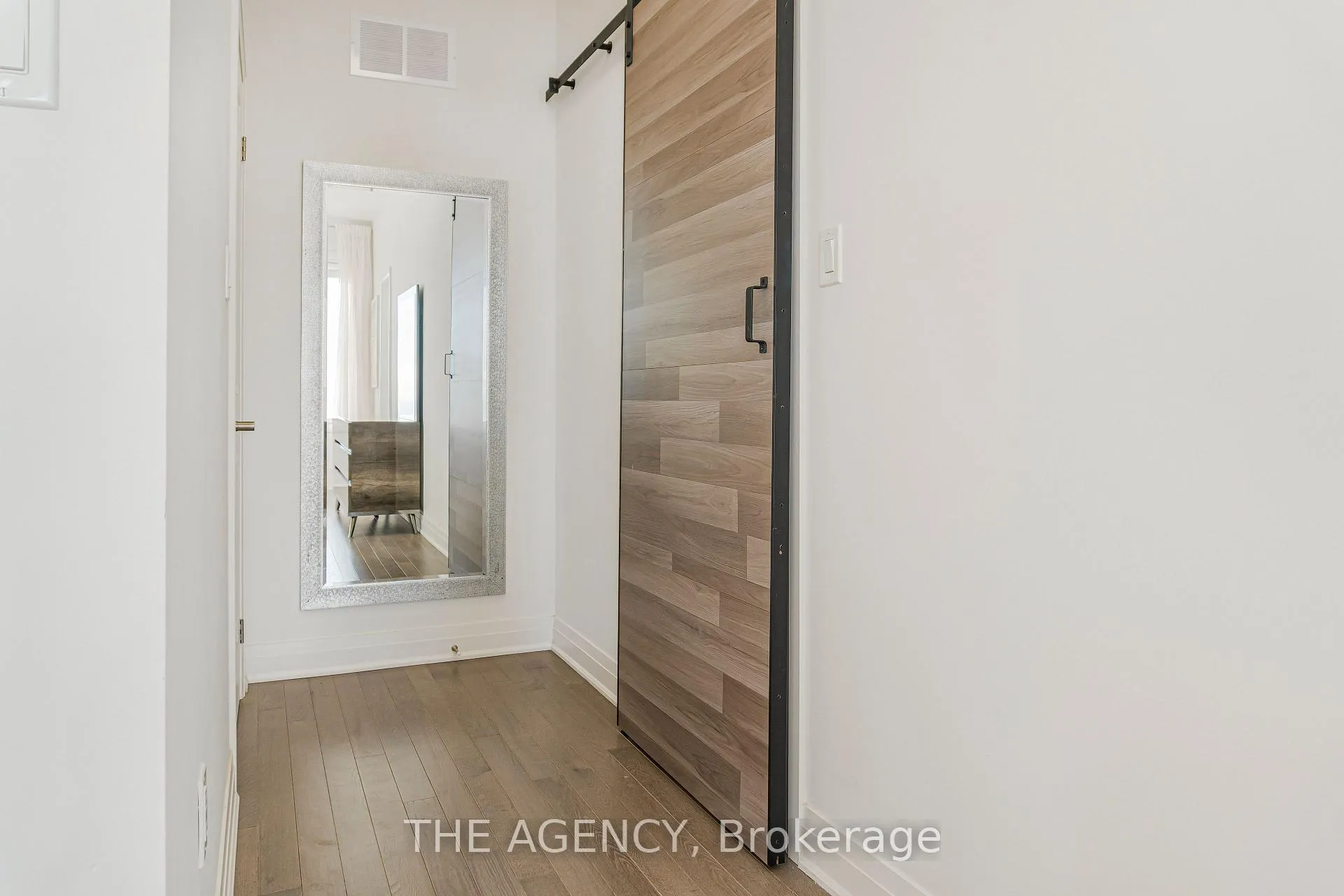 Photo 23 of 755 Port Darlington Road, Clarington, Bowmanville — HOMEH