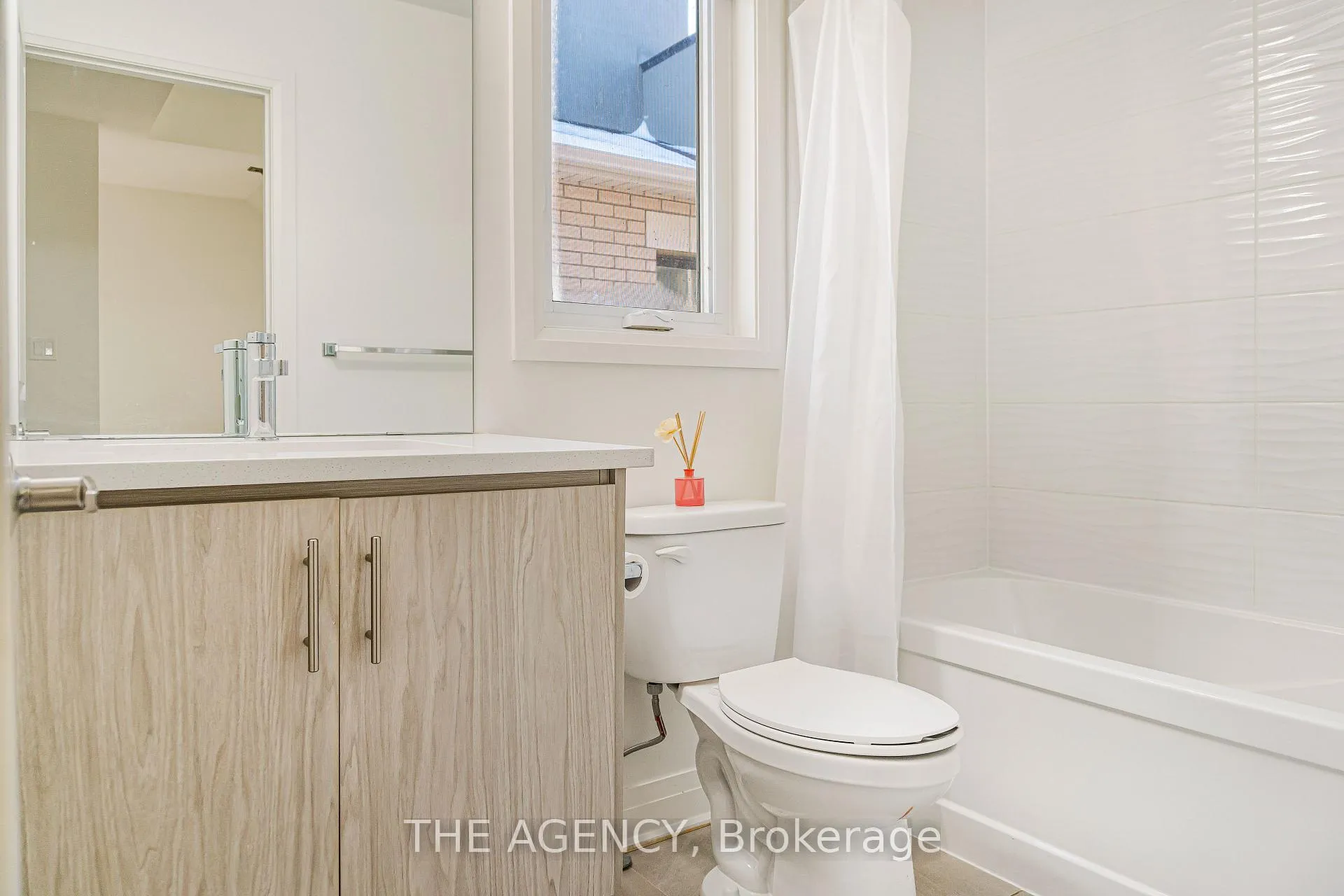 Photo 26 of 755 Port Darlington Road, Clarington, Bowmanville — HOMEH