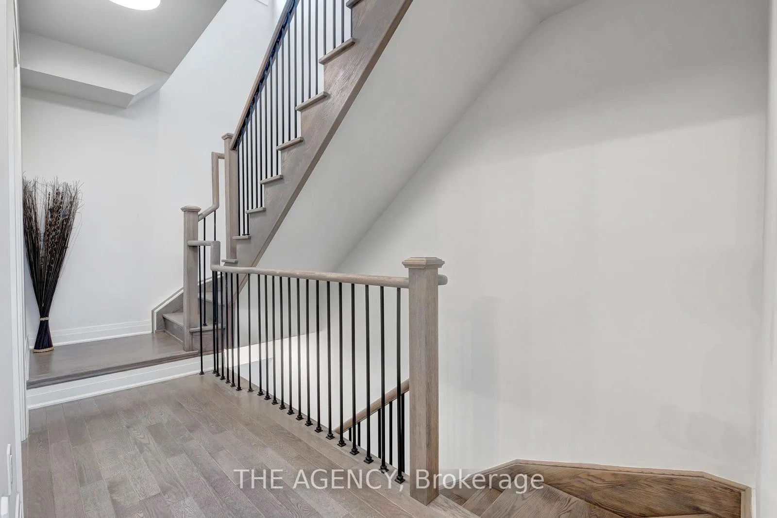 Photo 29 of 755 Port Darlington Road, Clarington, Bowmanville — HOMEH