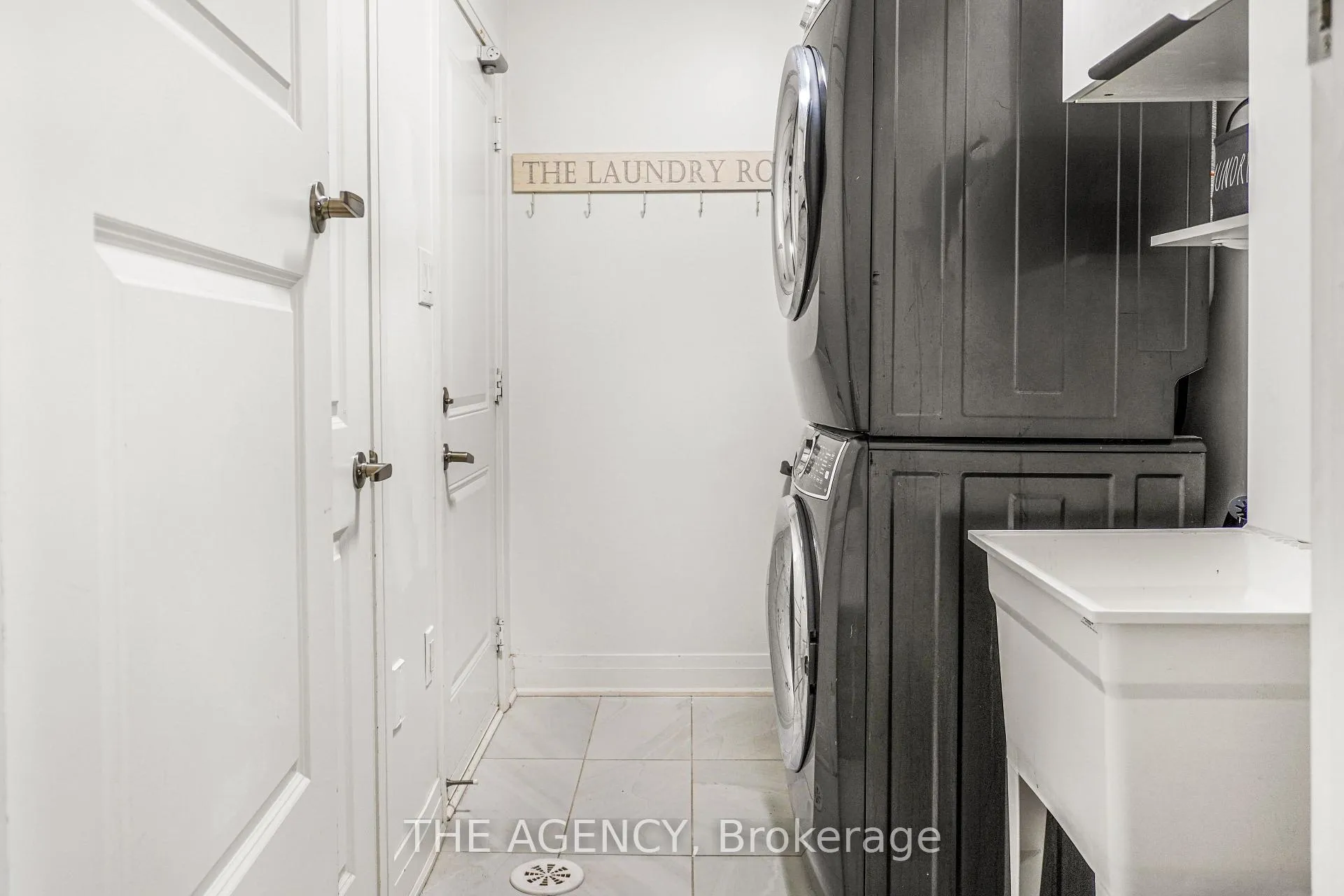 Photo 38 of 755 Port Darlington Road, Clarington, Bowmanville — HOMEH