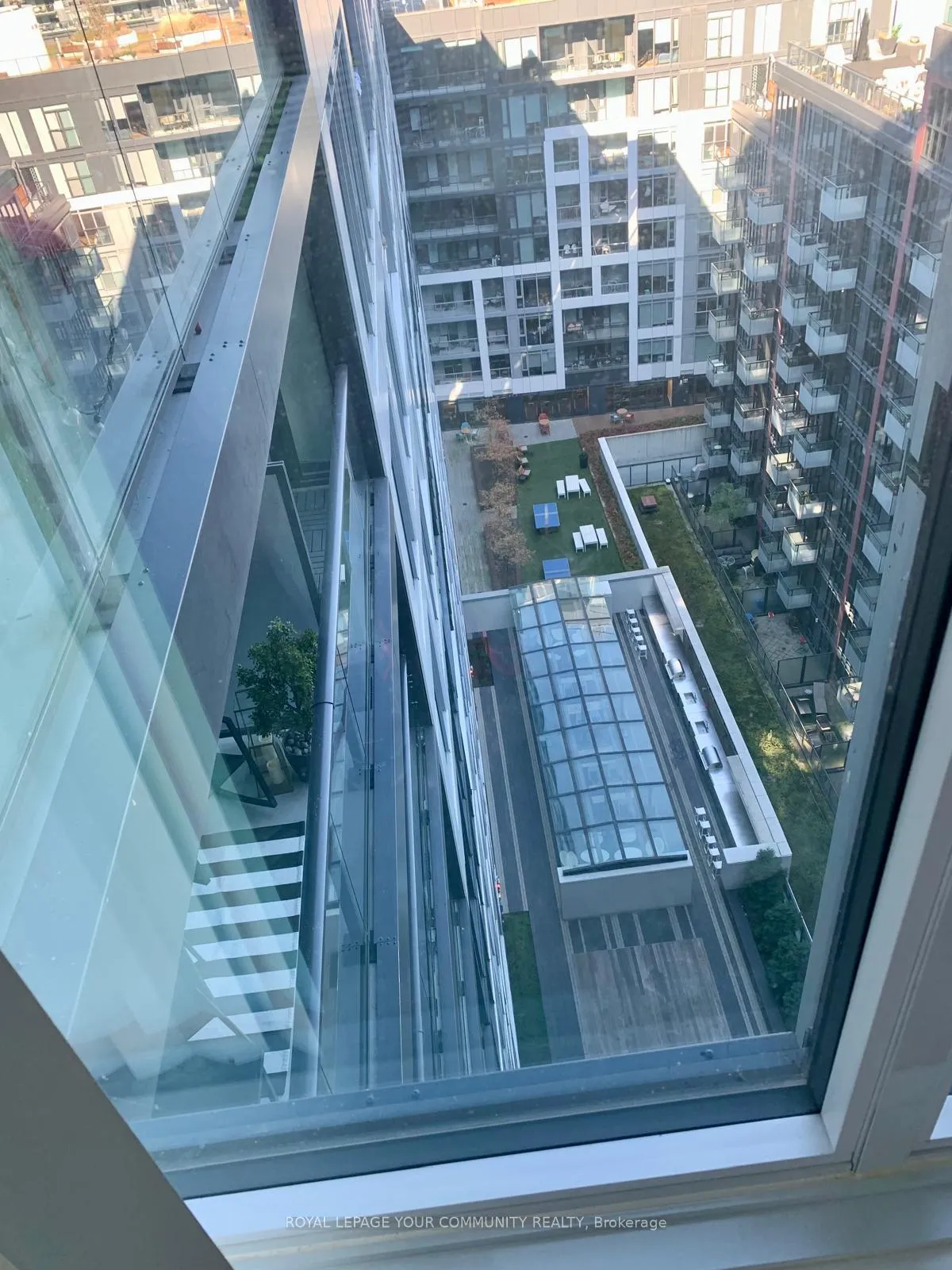 Photo 7 of Unit 1401, 576 Front Street W, Toronto, Waterfront Communities — HOMEH