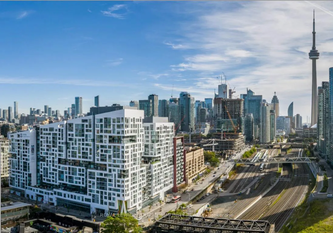 Photo 8 of Unit 1401, 576 Front Street W, Toronto, Waterfront Communities — HOMEH