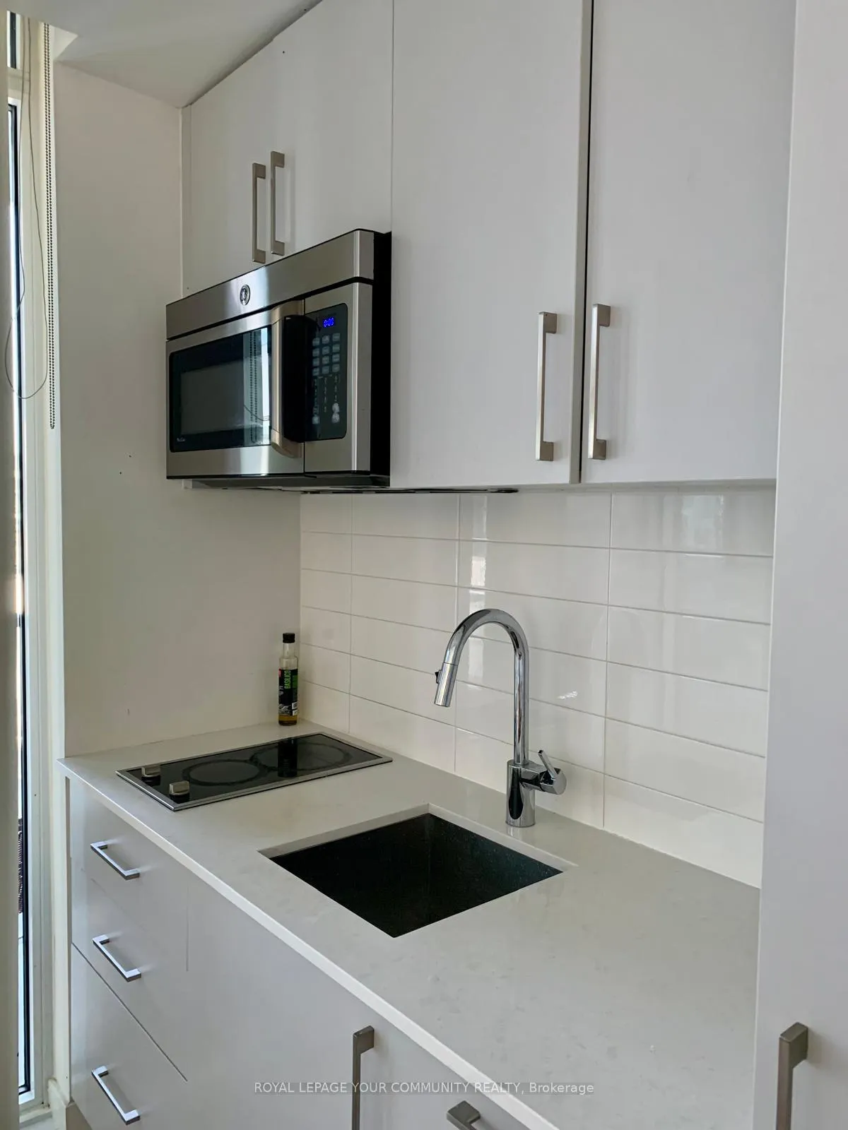 Photo 13 of Unit 1401, 576 Front Street W, Toronto, Waterfront Communities — HOMEH