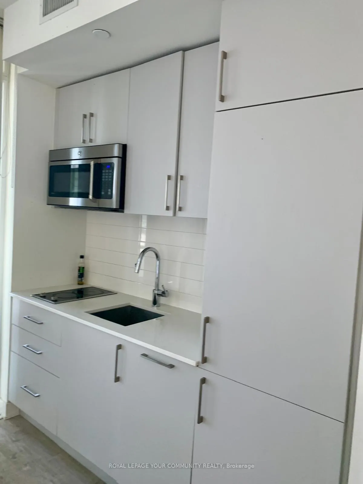 Photo 14 of Unit 1401, 576 Front Street W, Toronto, Waterfront Communities — HOMEH