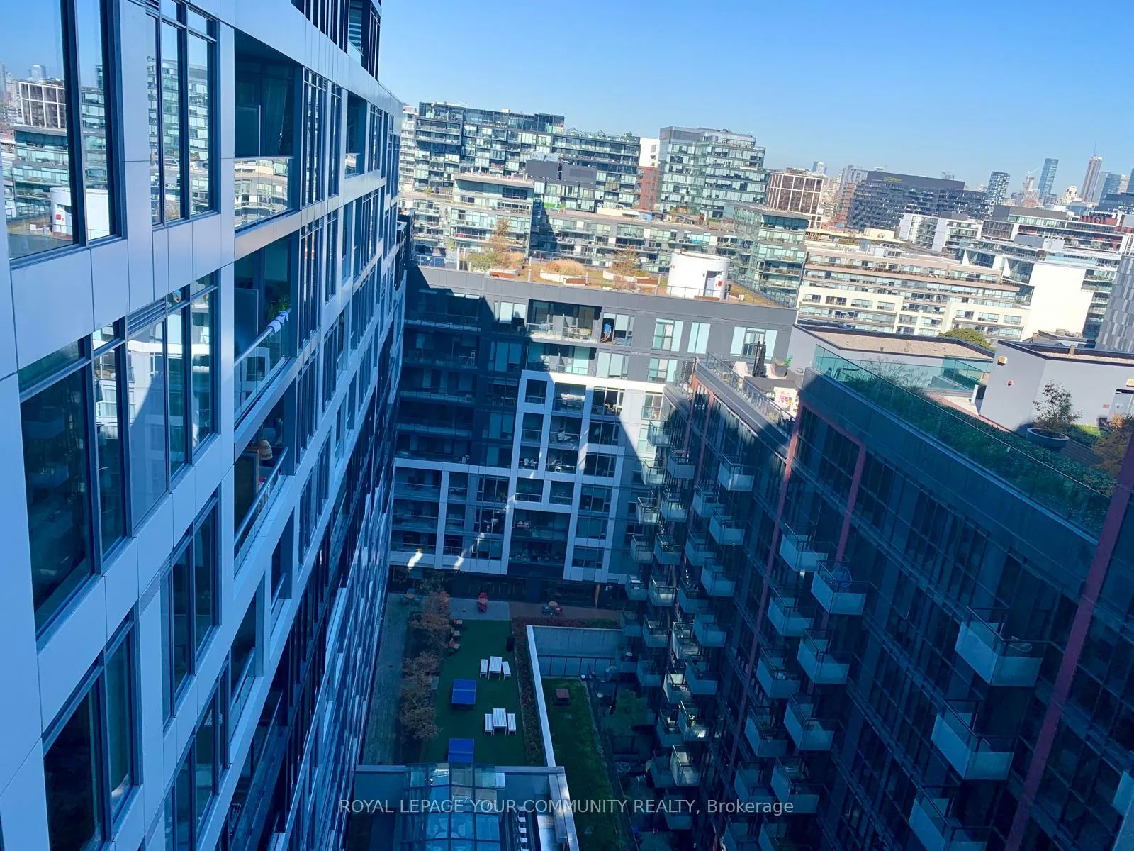 Photo 29 of Unit 1401, 576 Front Street W, Toronto, Waterfront Communities — HOMEH