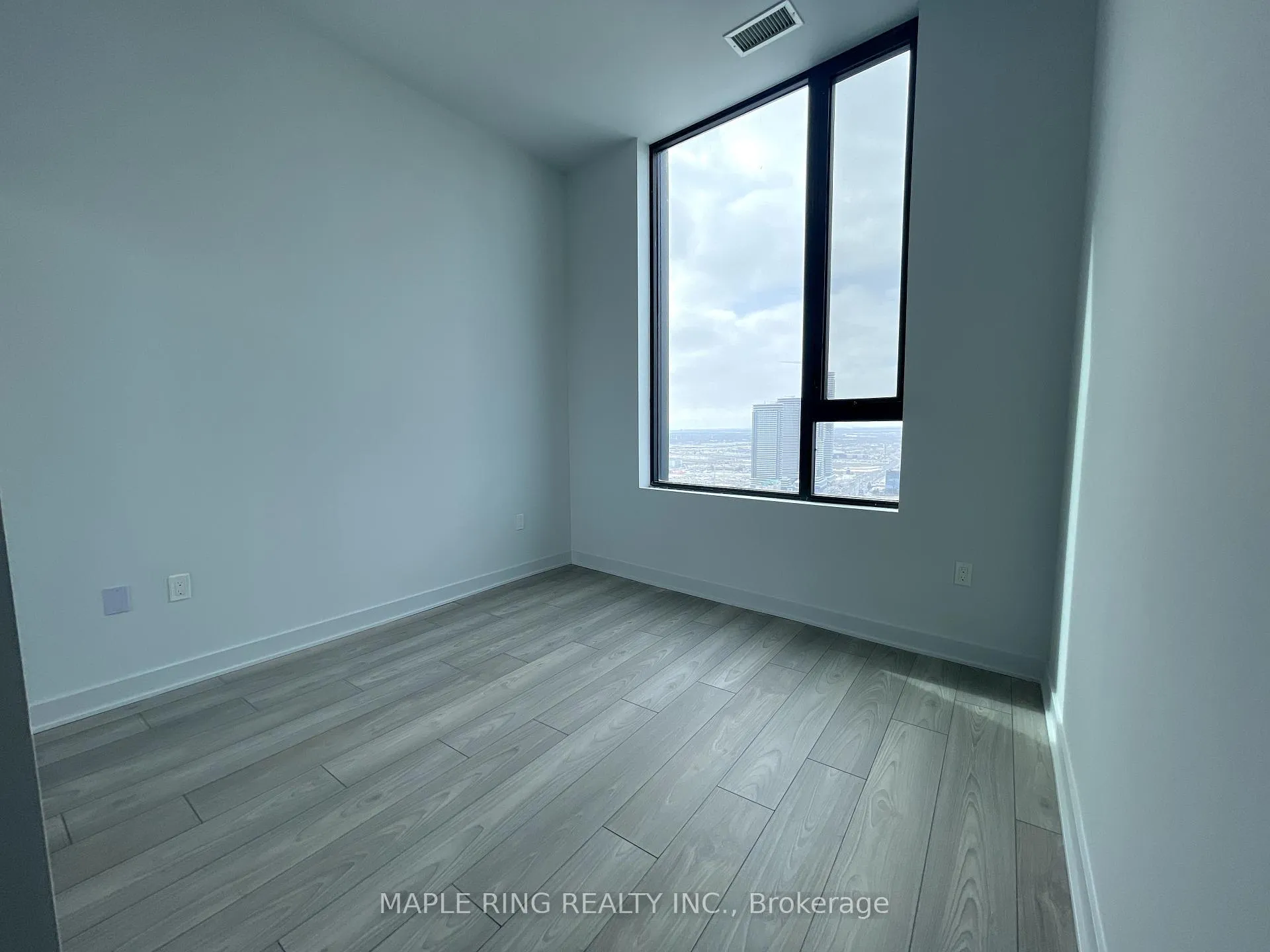 Photo 5 of Unit 3101, 2920 Highway 7 Road, Vaughan, Concord — HOMEH