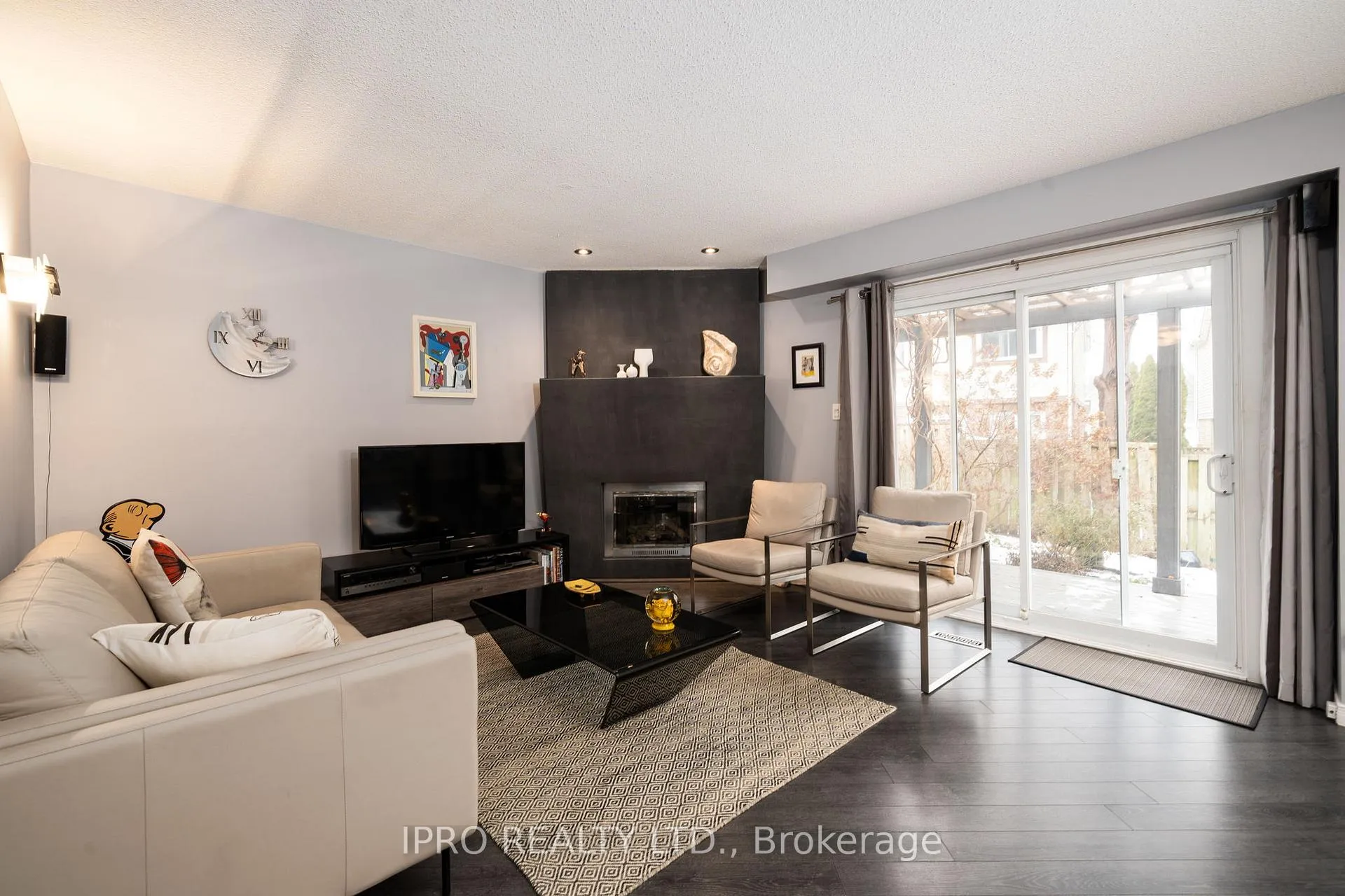 Photo 5 of 13 Sparklett Crescent, Brampton, Heart Lake East — HOMEH