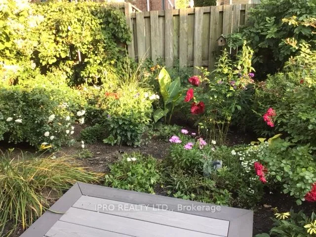 Photo 32 of 13 Sparklett Crescent, Brampton, Heart Lake East — HOMEH