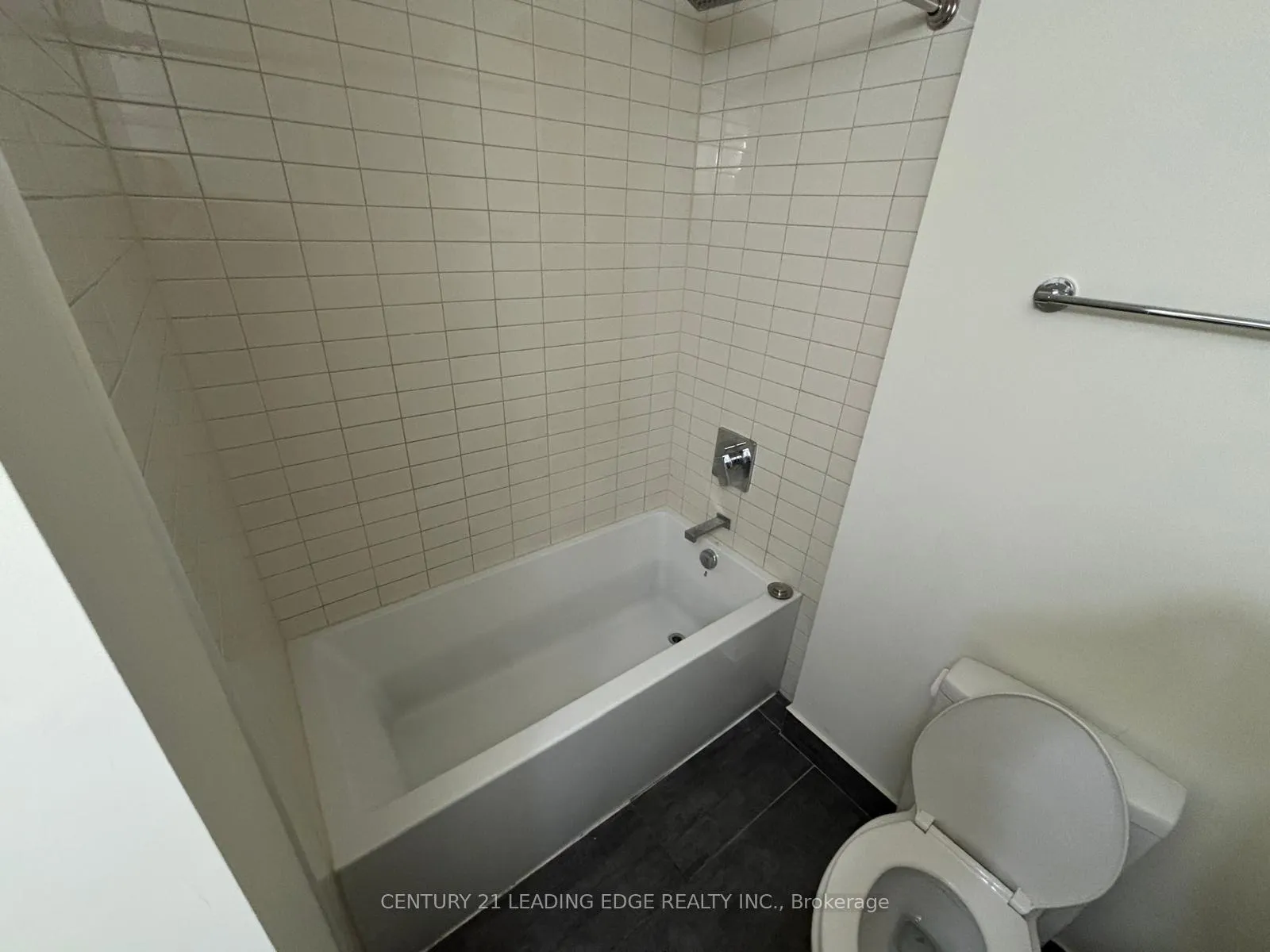 Photo 7 of Unit 1503, 2916 Hwy 7, Vaughan, Concord — HOMEH