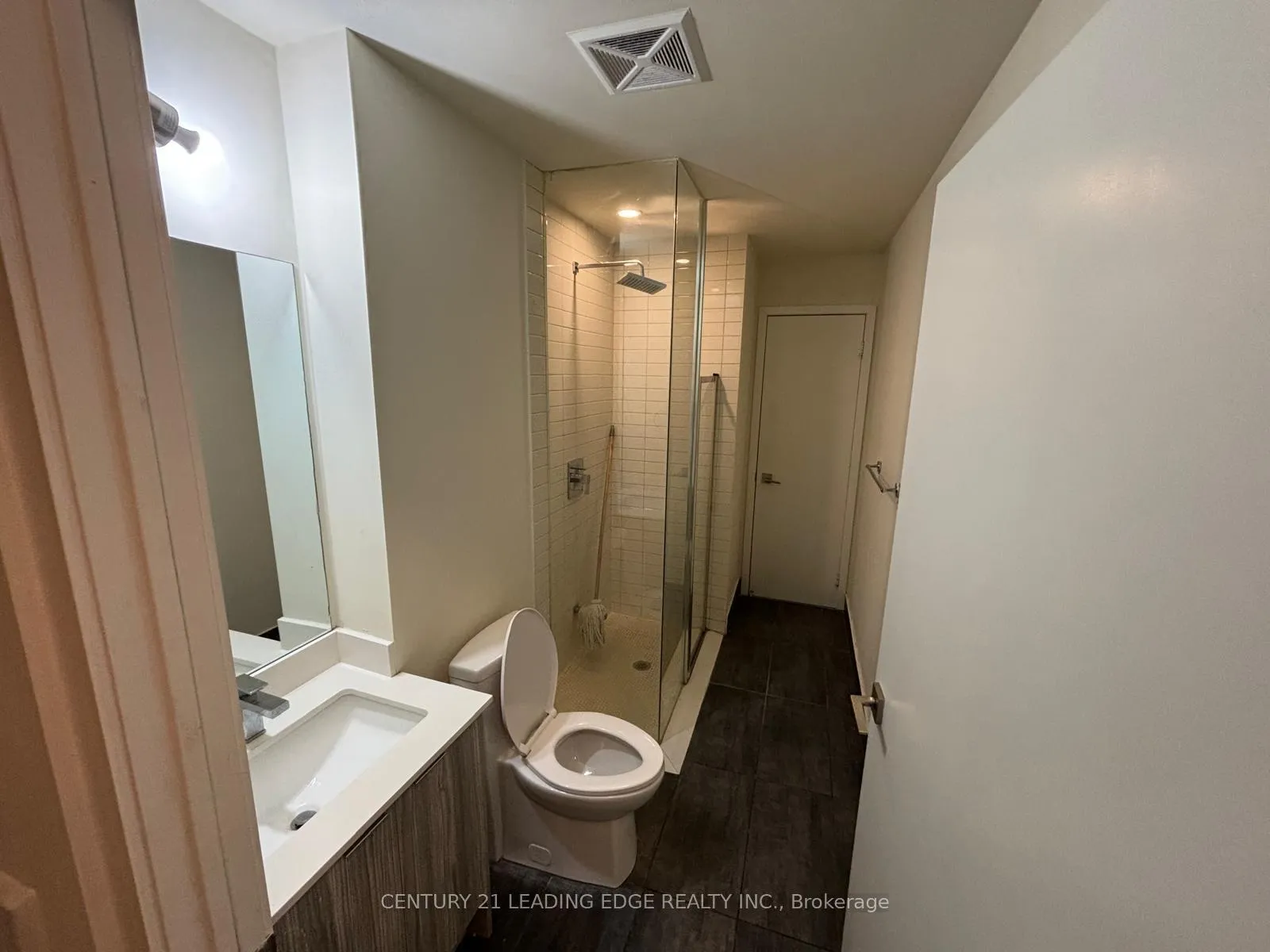 Photo 8 of Unit 1503, 2916 Hwy 7, Vaughan, Concord — HOMEH