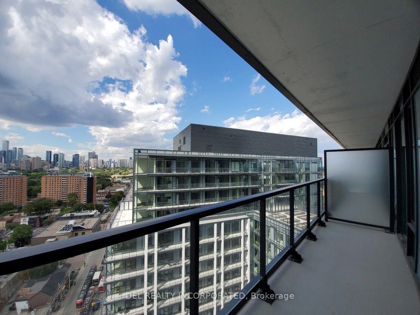 Photo 5 of Unit 1909, 48 Power Street, Toronto, Moss Park — HOMEH