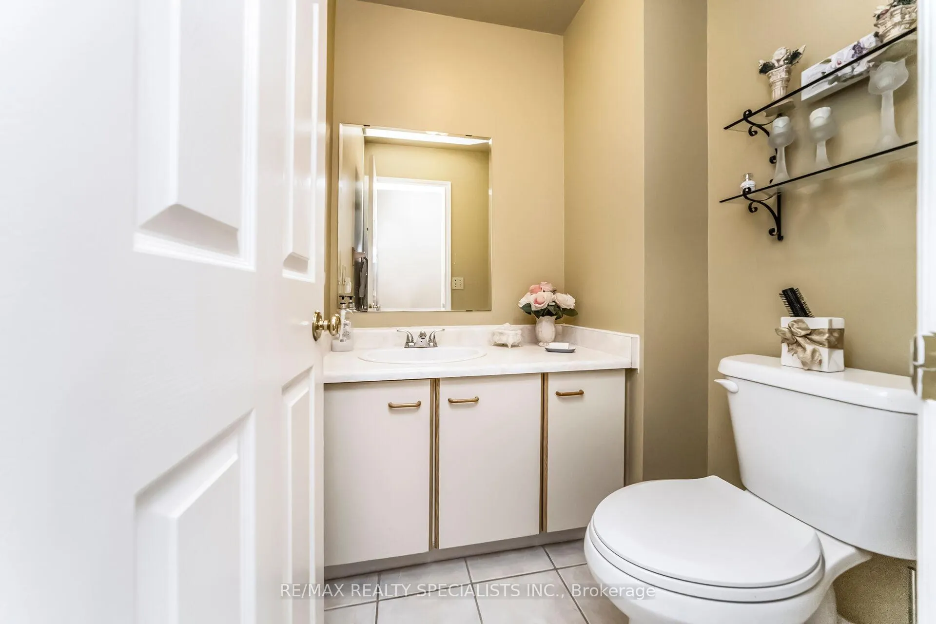 Photo 16 of 39 Heathcliffe Square, Brampton, Central Park — HOMEH