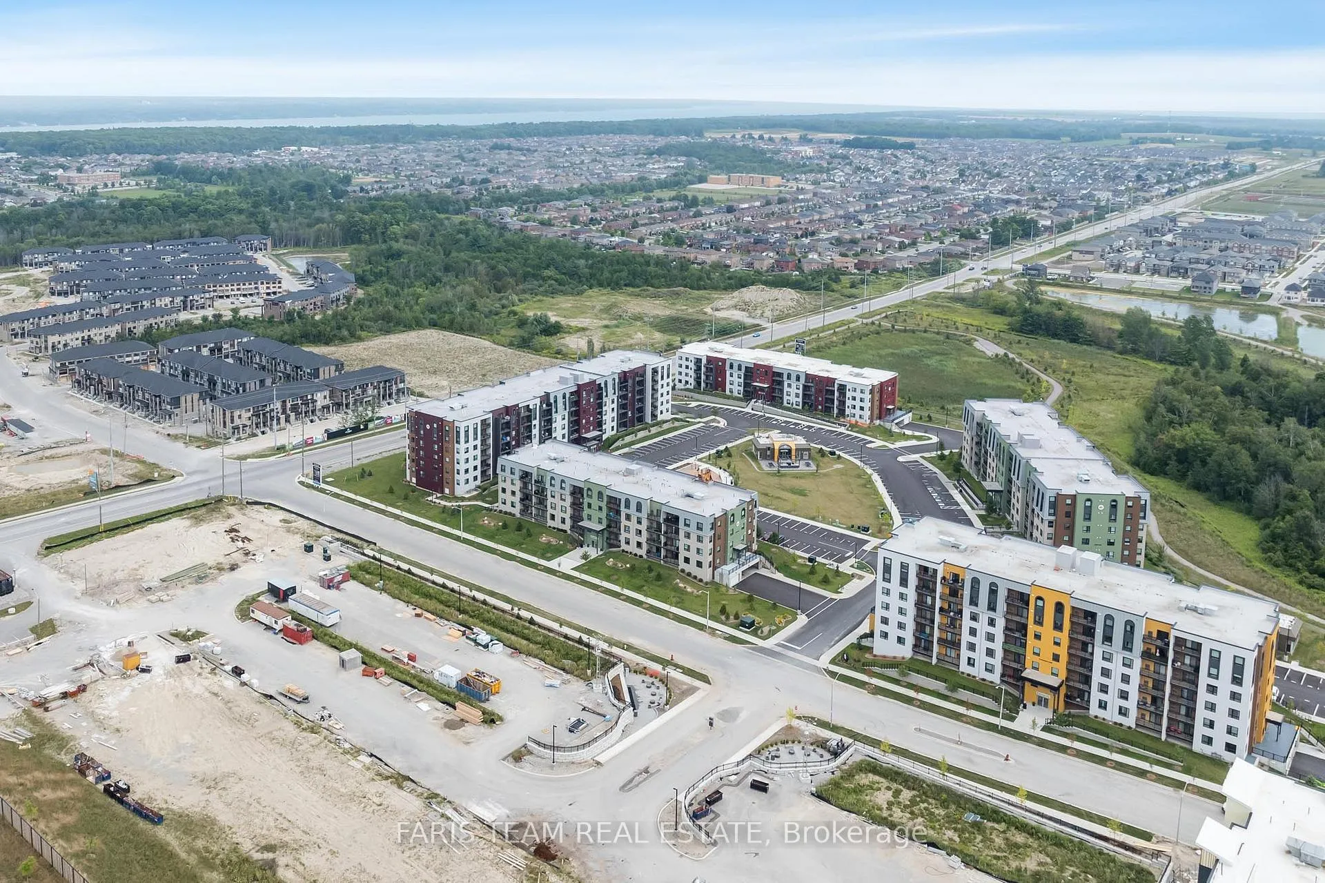 Photo 19 of Unit 302, 6 Spice Way, Barrie, Innis-Shore — HOMEH