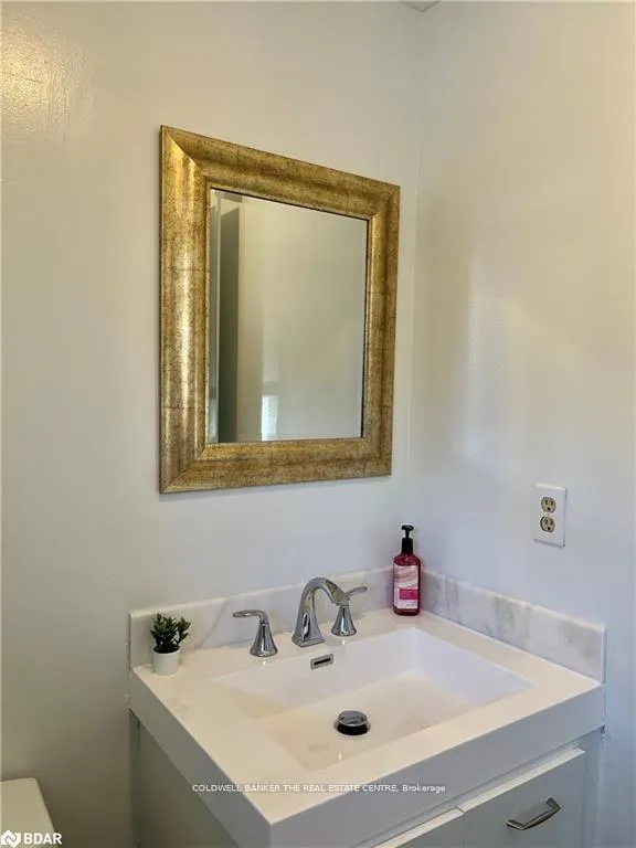 Photo 6 of 42 Shadowood Road N, Barrie, Ardagh — HOMEH