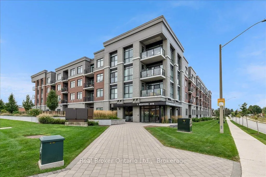 Front of Unit 329, 1 Redfern Avenue