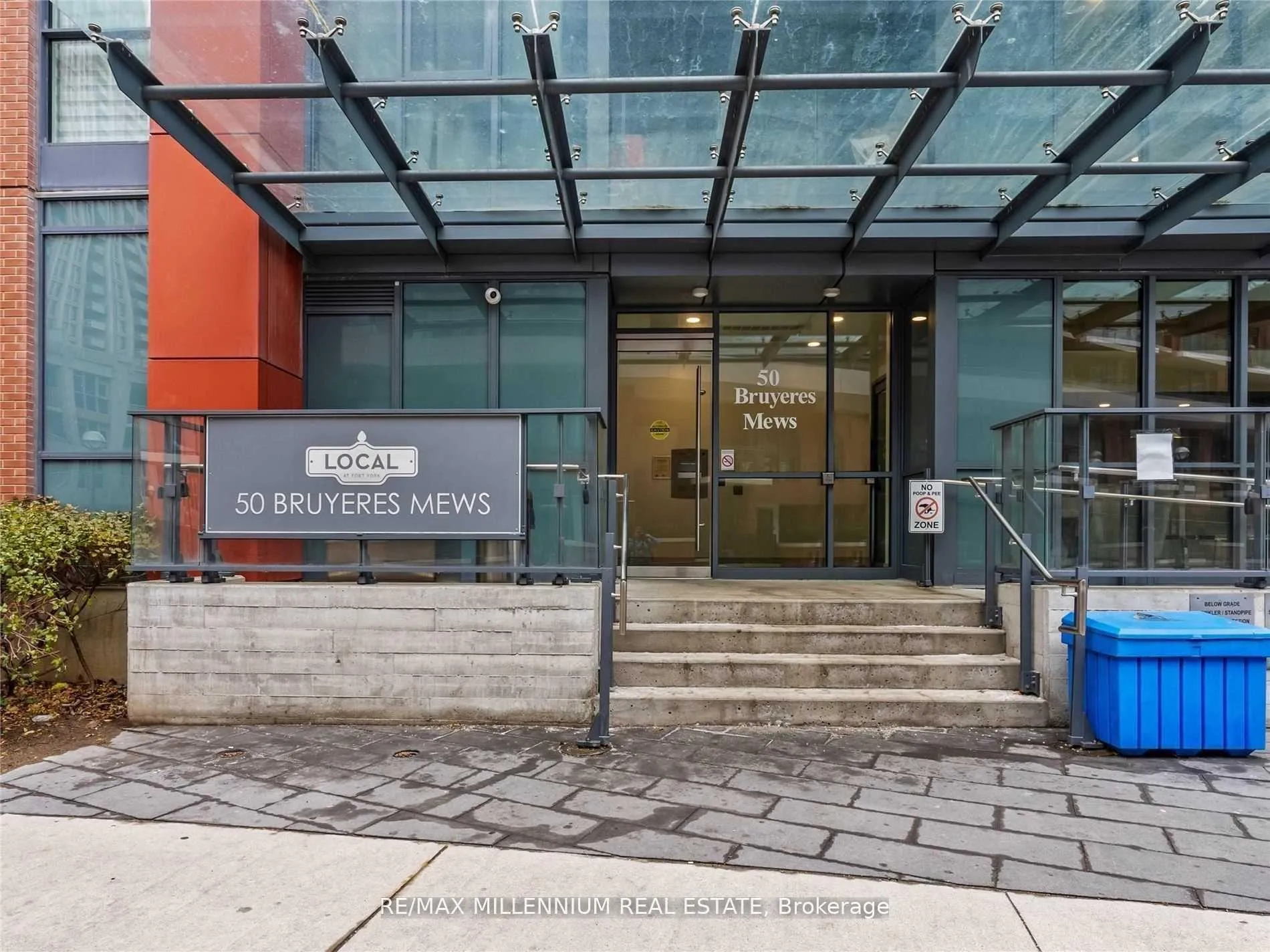 Photo 2 of Unit 710, 50 Bruyeres Mews, Toronto, Waterfront Communities — HOMEH