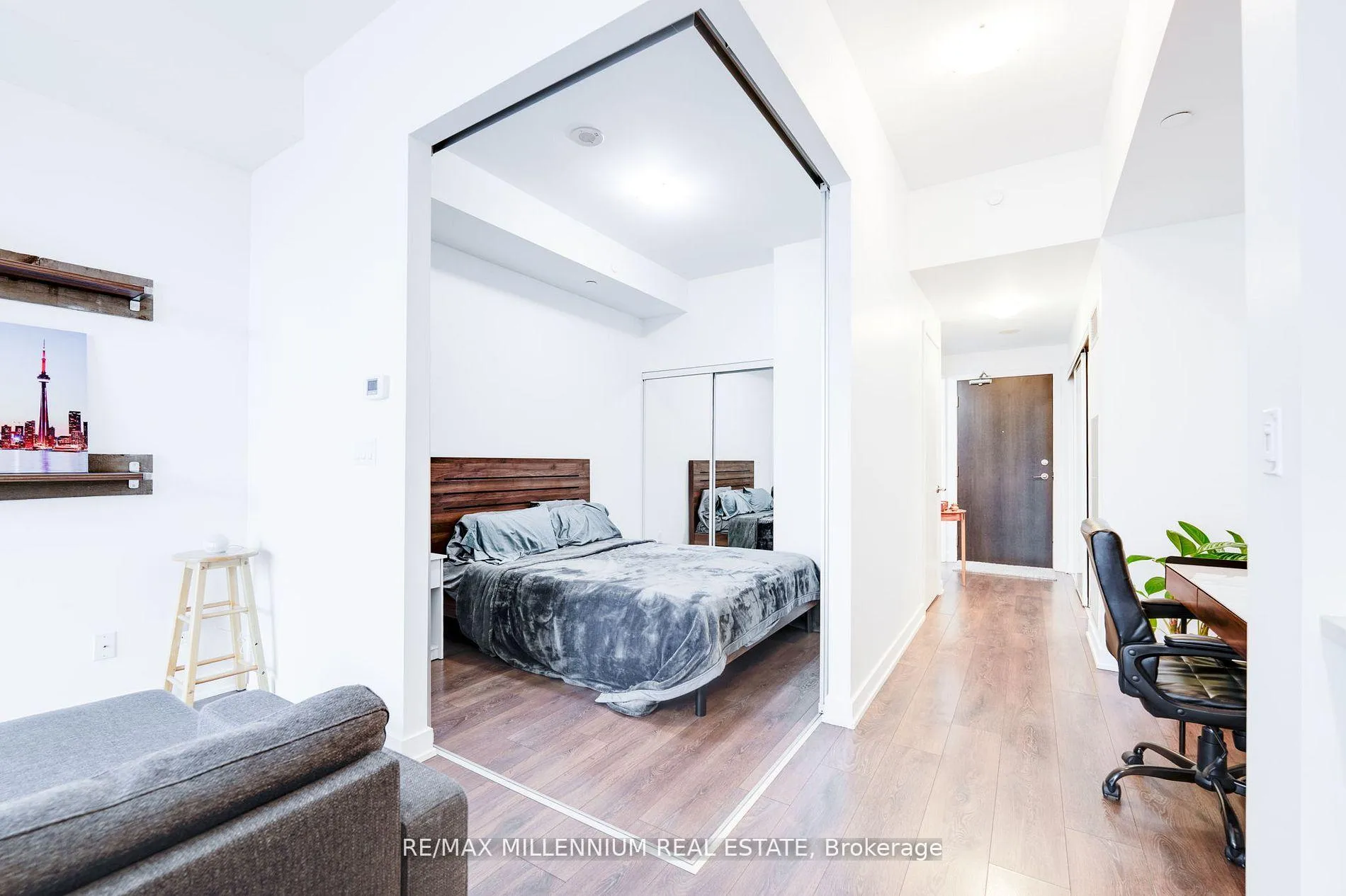 Photo 10 of Unit 710, 50 Bruyeres Mews, Toronto, Waterfront Communities — HOMEH