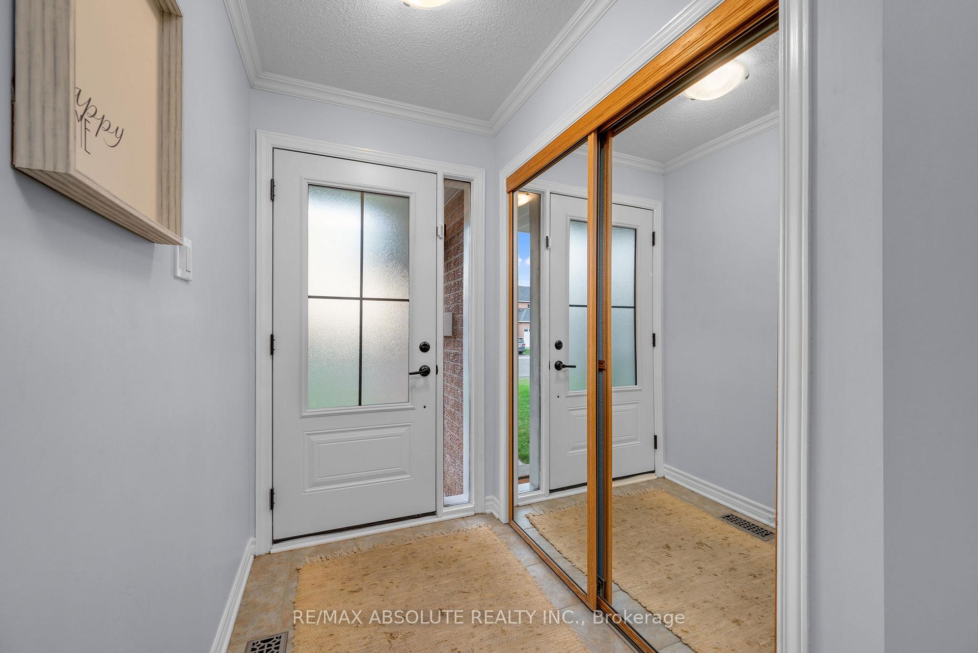 Photo 3 of 2913 Sable Ridge Drive, Ottawa, Upper Hunt Club — HOMEH