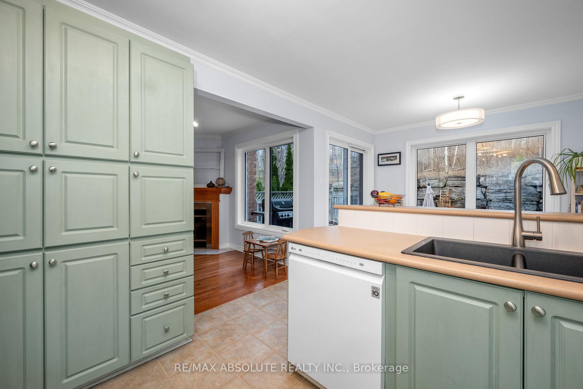 Photo 14 of 2913 Sable Ridge Drive, Ottawa, Upper Hunt Club — HOMEH