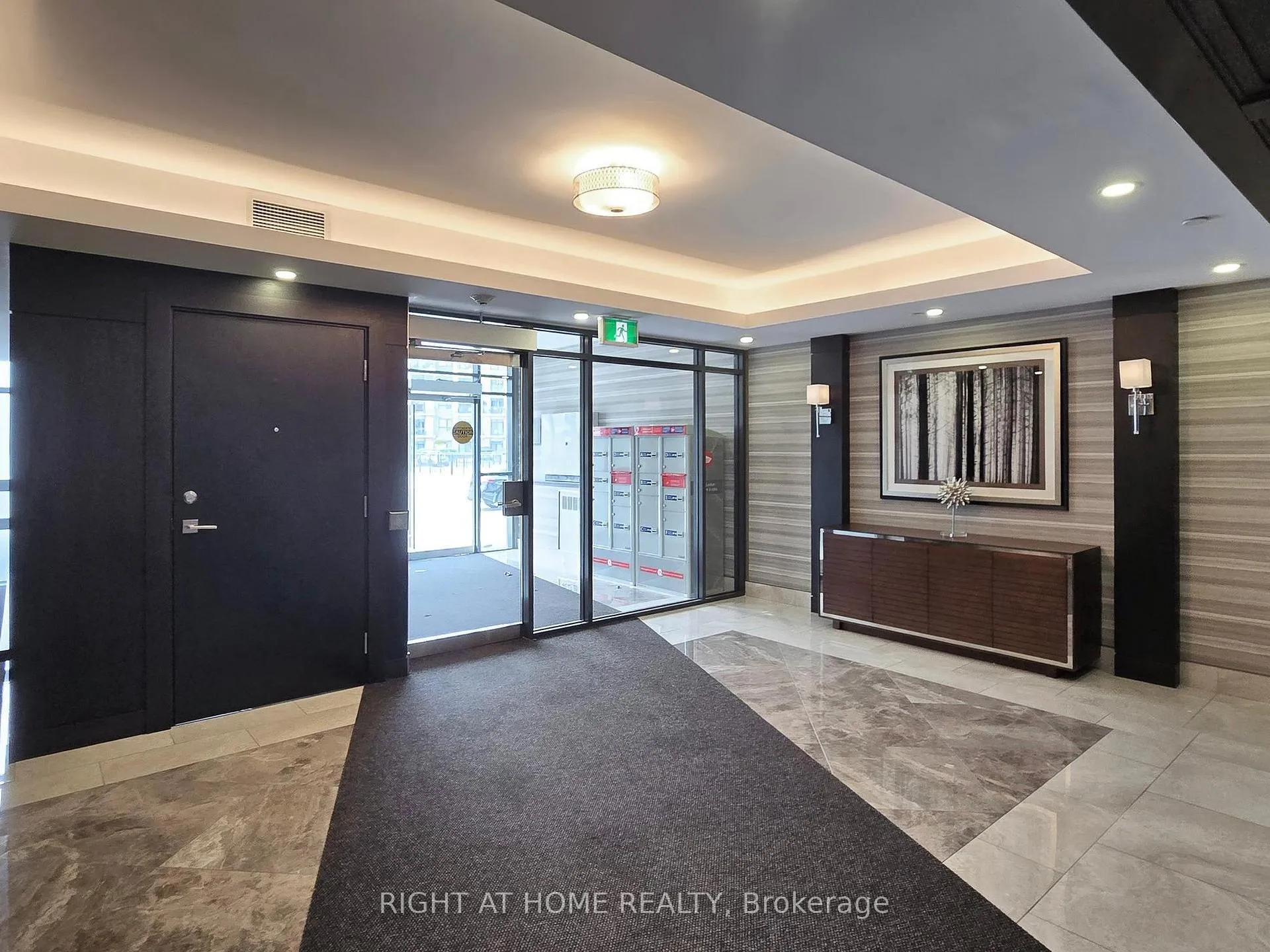 Photo 6 of Unit 111, 101 Shoreview Place, Hamilton, Lakeshore — HOMEH