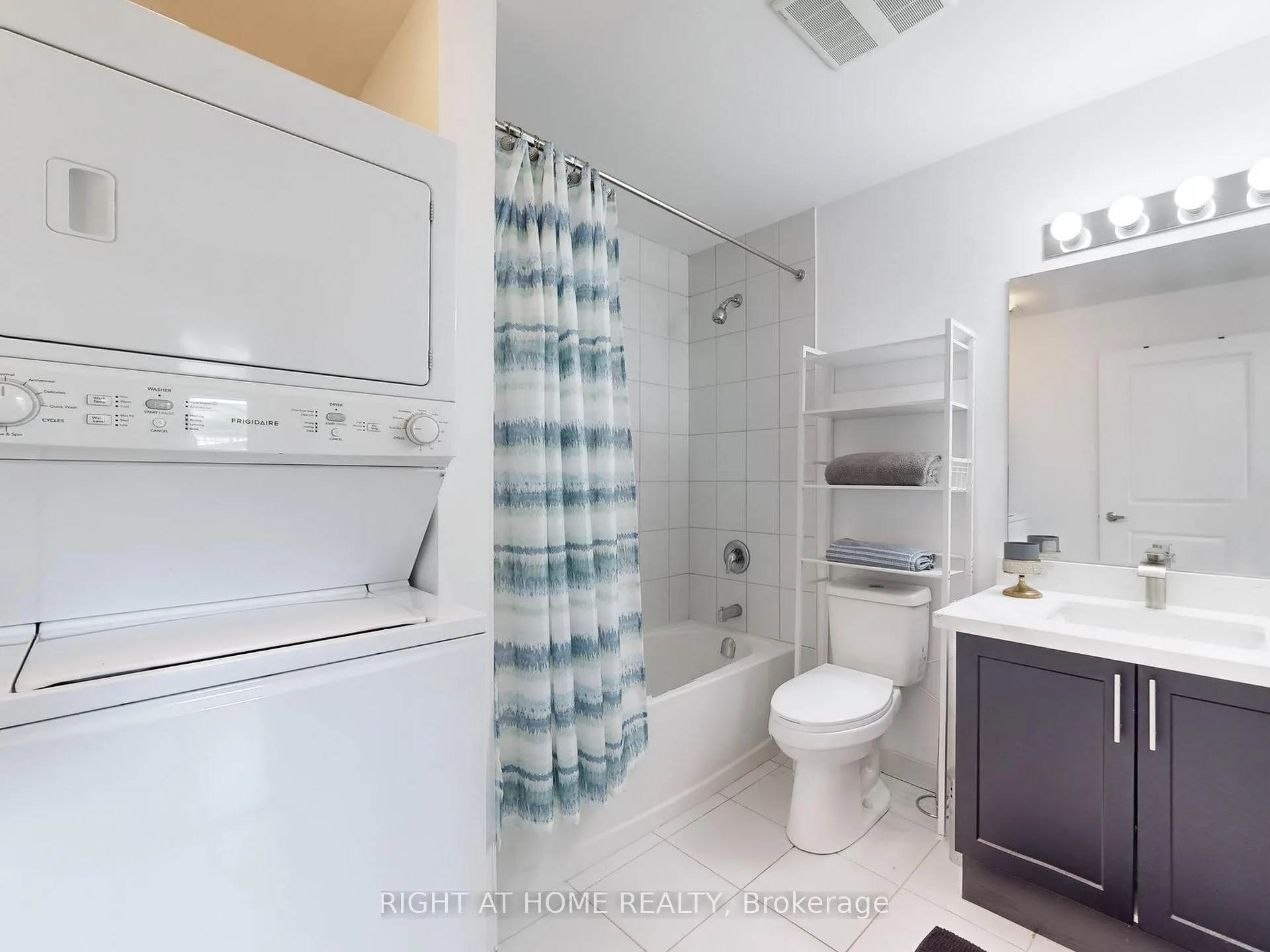 Photo 23 of Unit 111, 101 Shoreview Place, Hamilton, Lakeshore — HOMEH