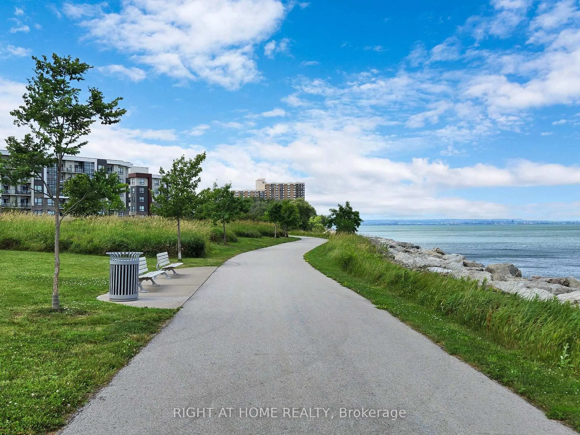 Photo 31 of Unit 111, 101 Shoreview Place, Hamilton, Lakeshore — HOMEH