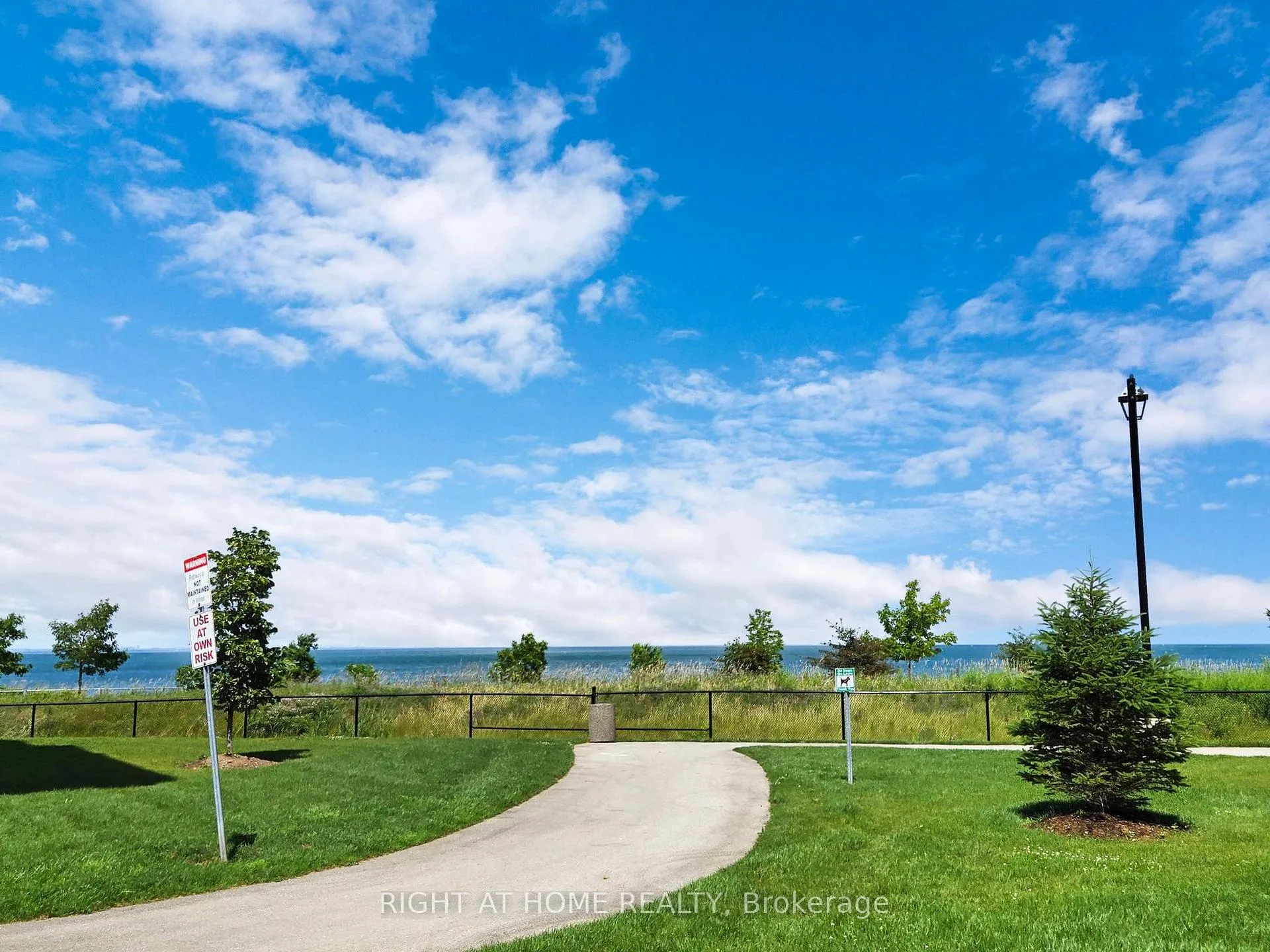 Photo 32 of Unit 111, 101 Shoreview Place, Hamilton, Lakeshore — HOMEH