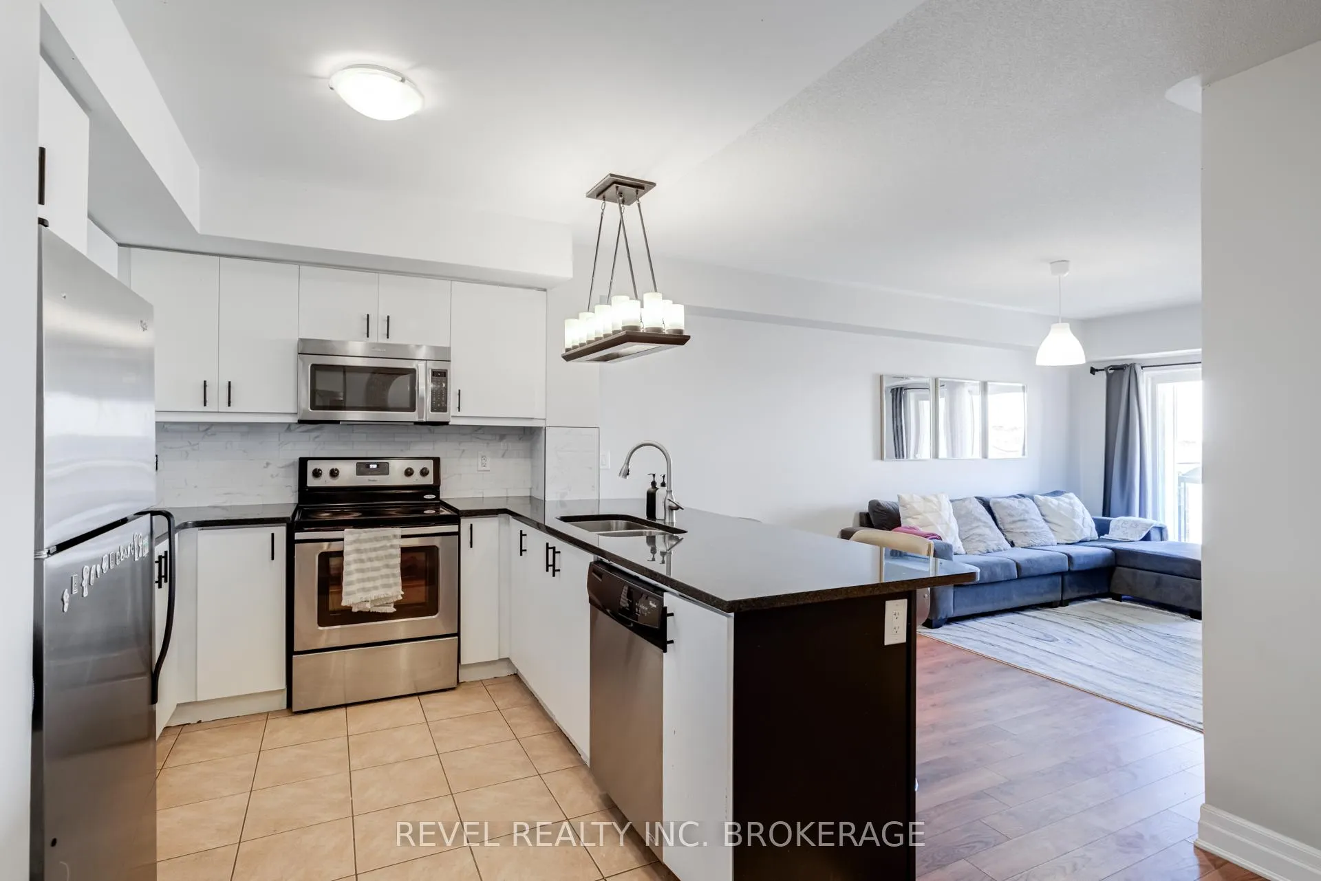 Photo 5 of Unit 401B, 70 Baycliffe Crescent, Brampton, Northwest Brampton — HOMEH