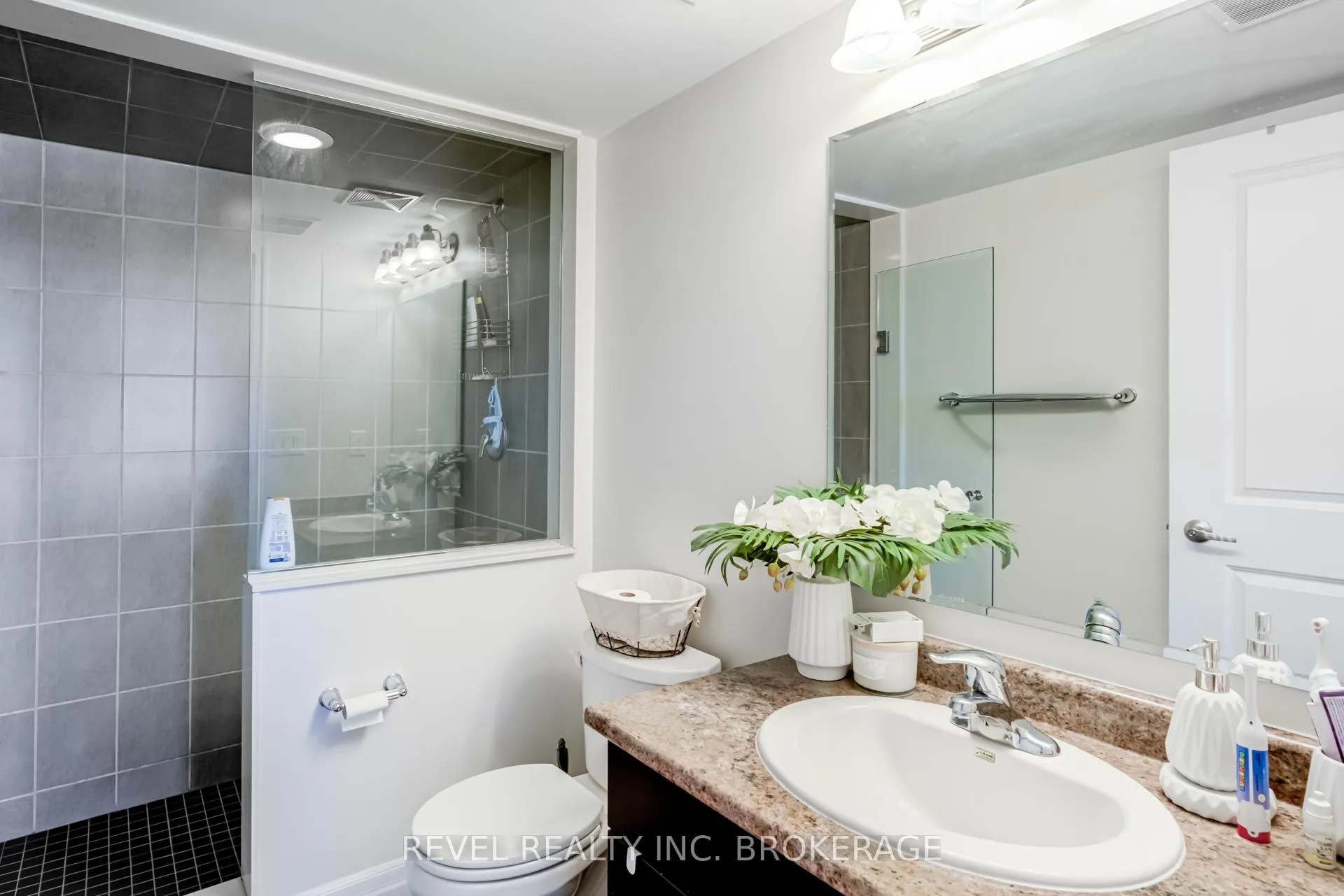 Photo 21 of Unit 401B, 70 Baycliffe Crescent, Brampton, Northwest Brampton — HOMEH