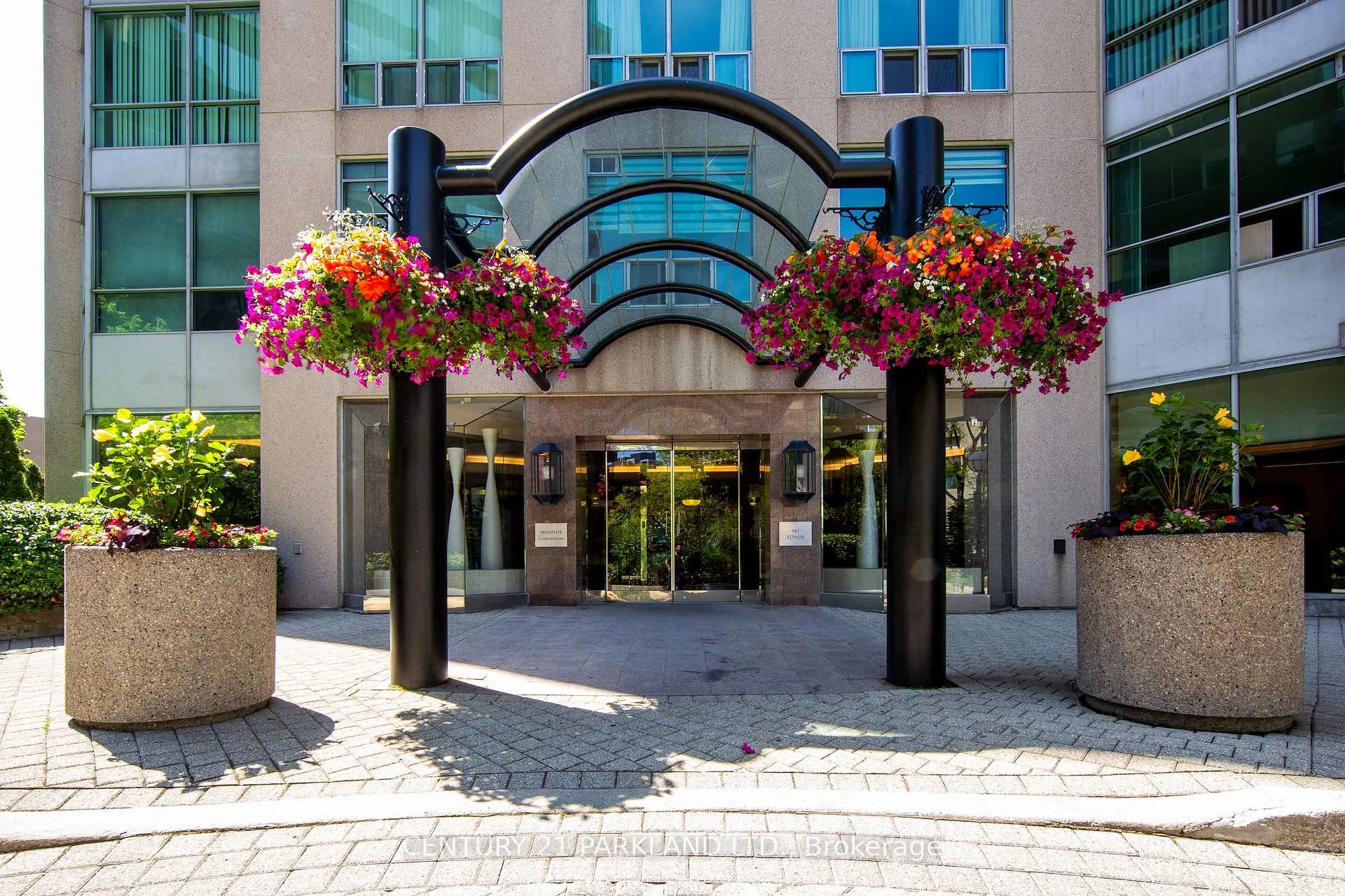 Front of Unit 506, 942 Yonge Street