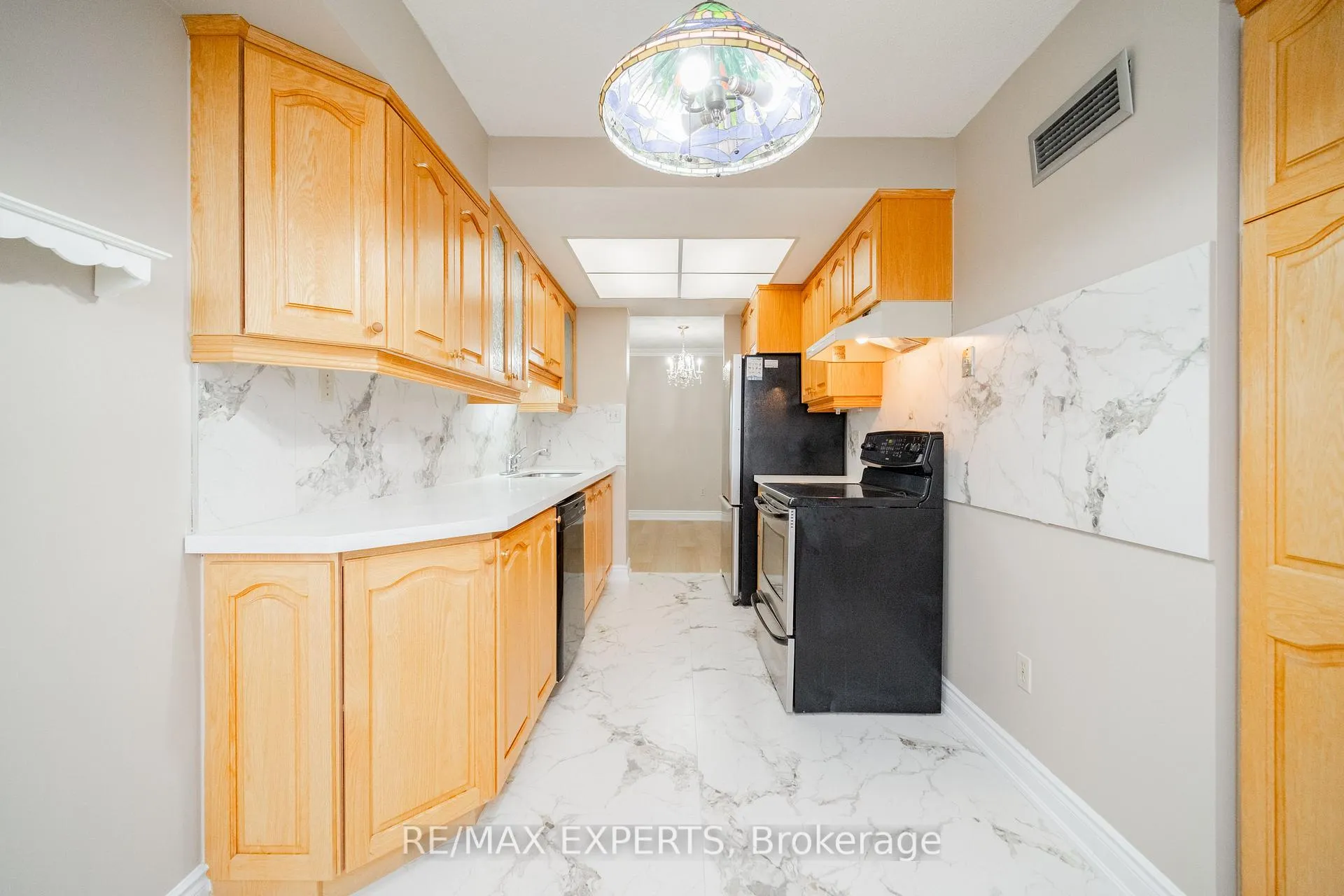 Photo 17 of Unit 1601, 100 County Court Boulevard S, Brampton, Bram West — HOMEH