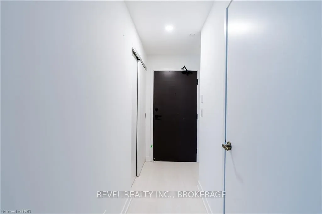 Photo 3 of Unit 605, 57 Brock Avenue, Toronto, Roncesvalles — HOMEH