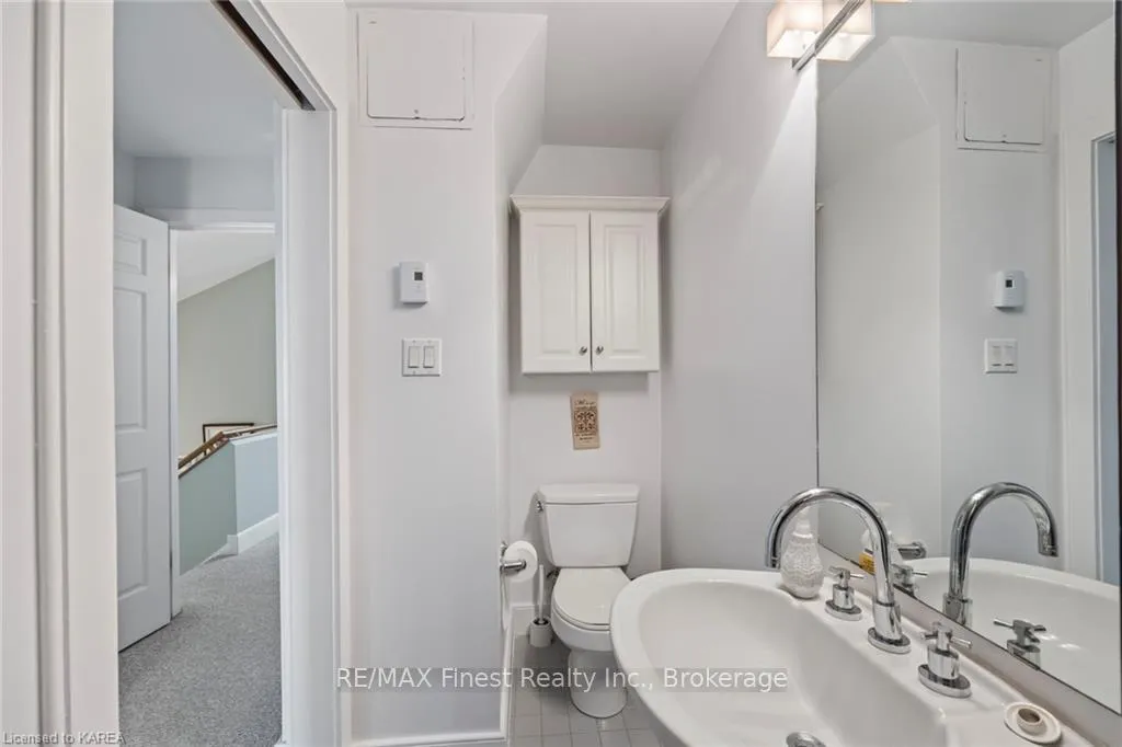 Photo 25 of Unit 605, 2 Bay Street, Kingston, East of Sir John A. Blvd — HOMEH