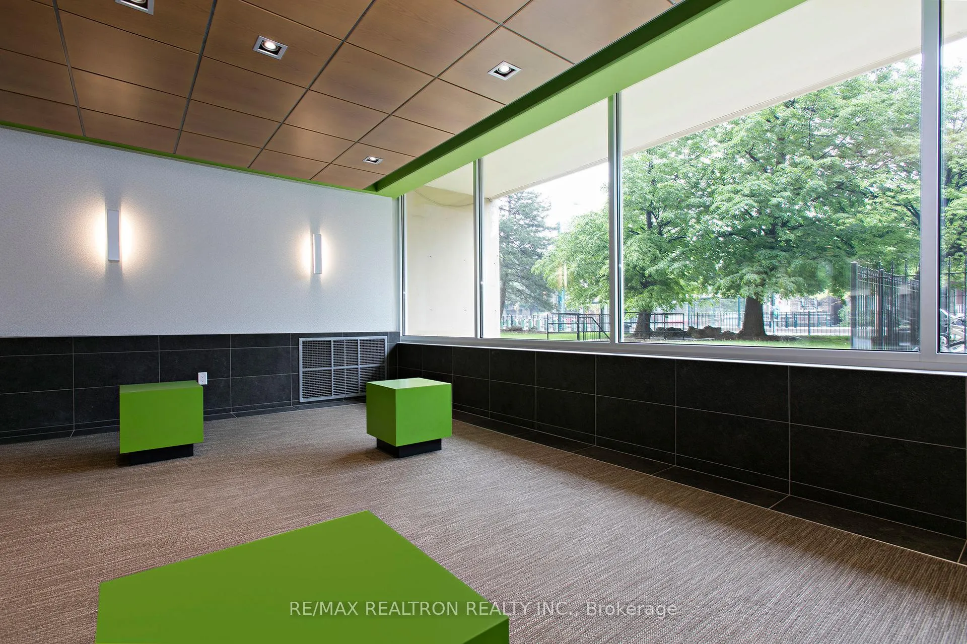 Photo 8 of Unit PH07, 666 Spadina Avenue, Toronto, University — HOMEH