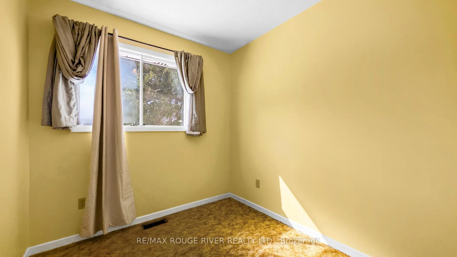 Photo 12 of 20 Coyle Crescent, Selwyn — HOMEH