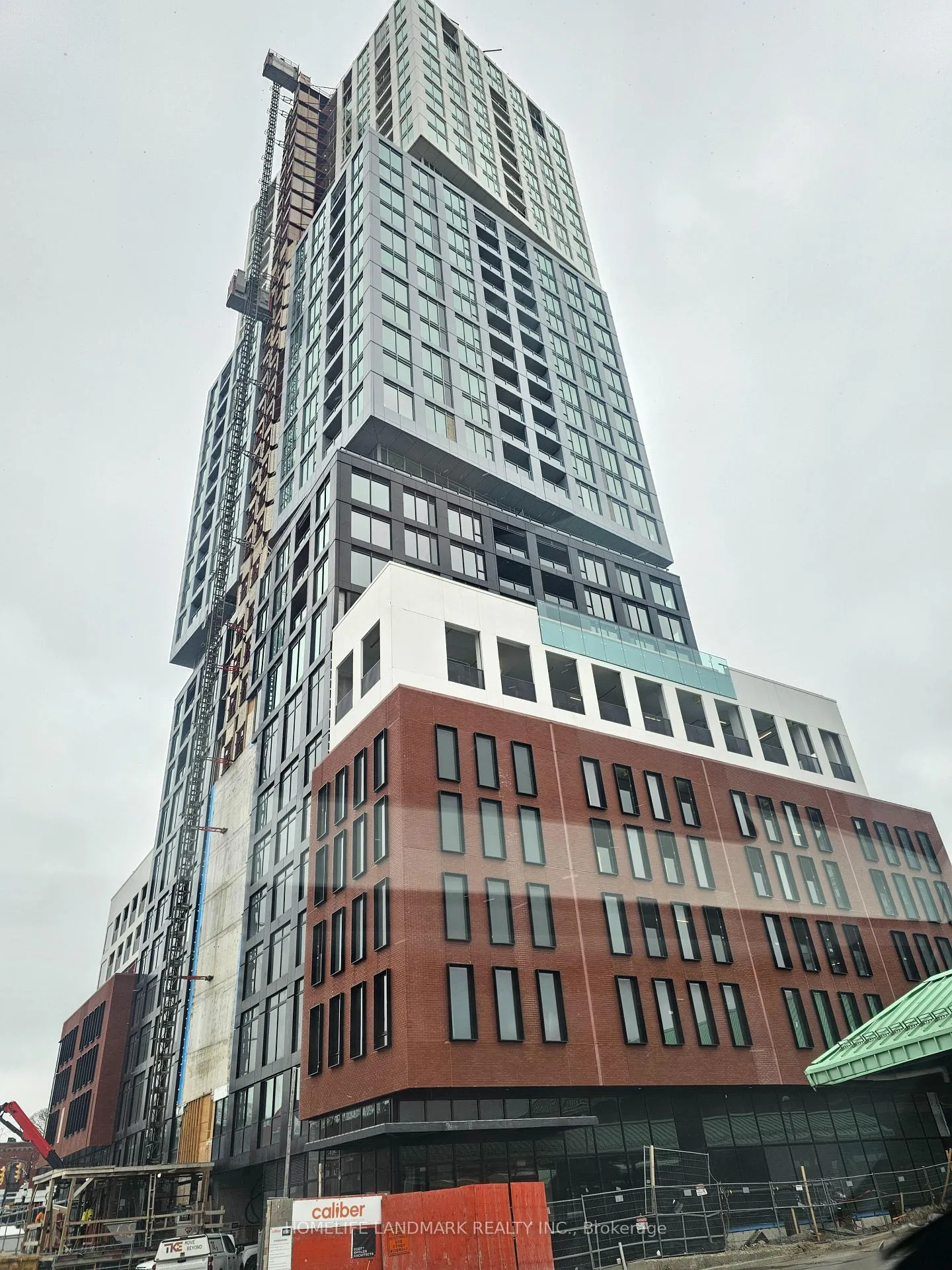 Front of Unit 1707, 39 Mary Street