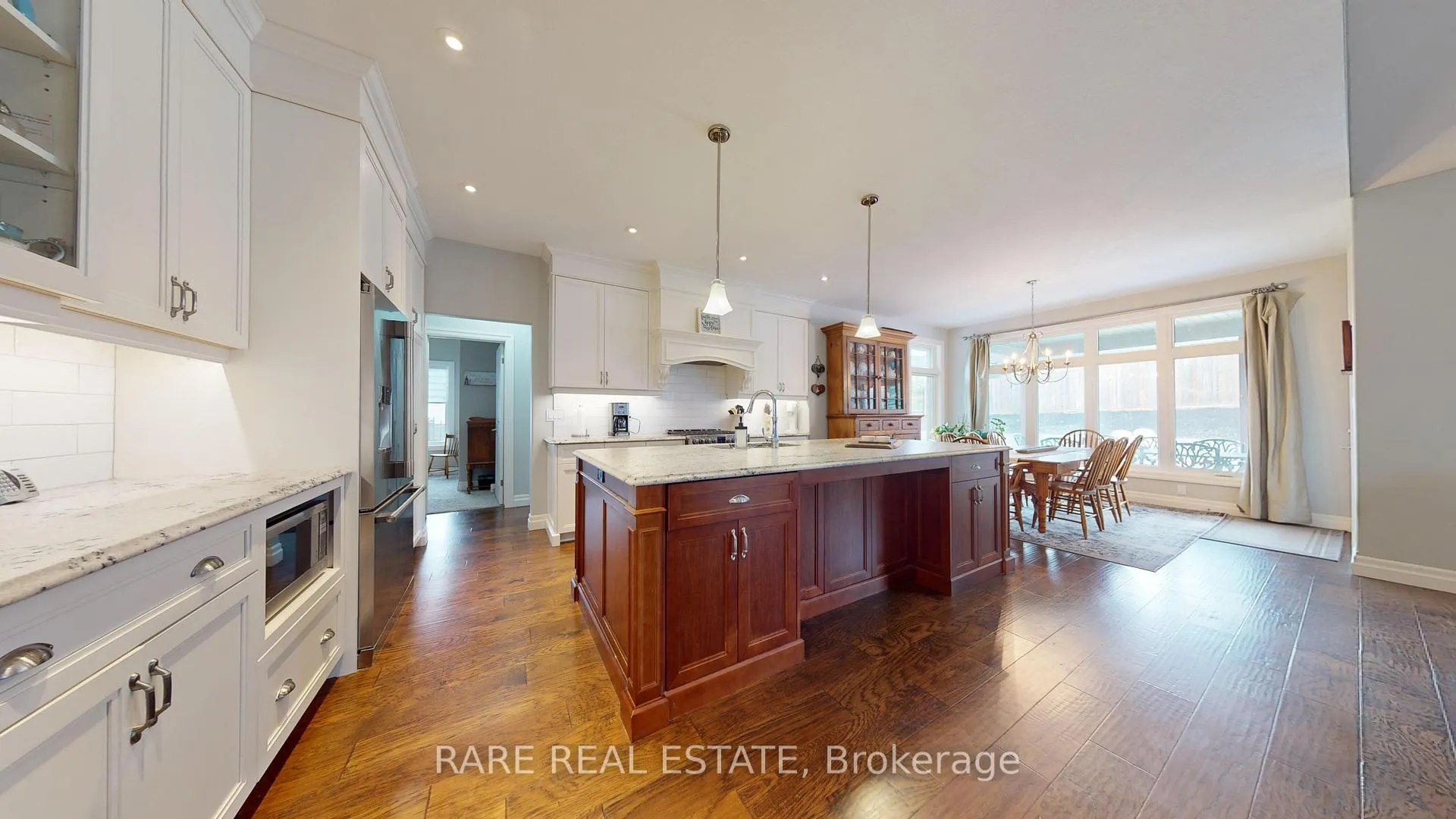 Photo 3 of 33 Woodside Drive, Brant, Brantford Twp — HOMEH