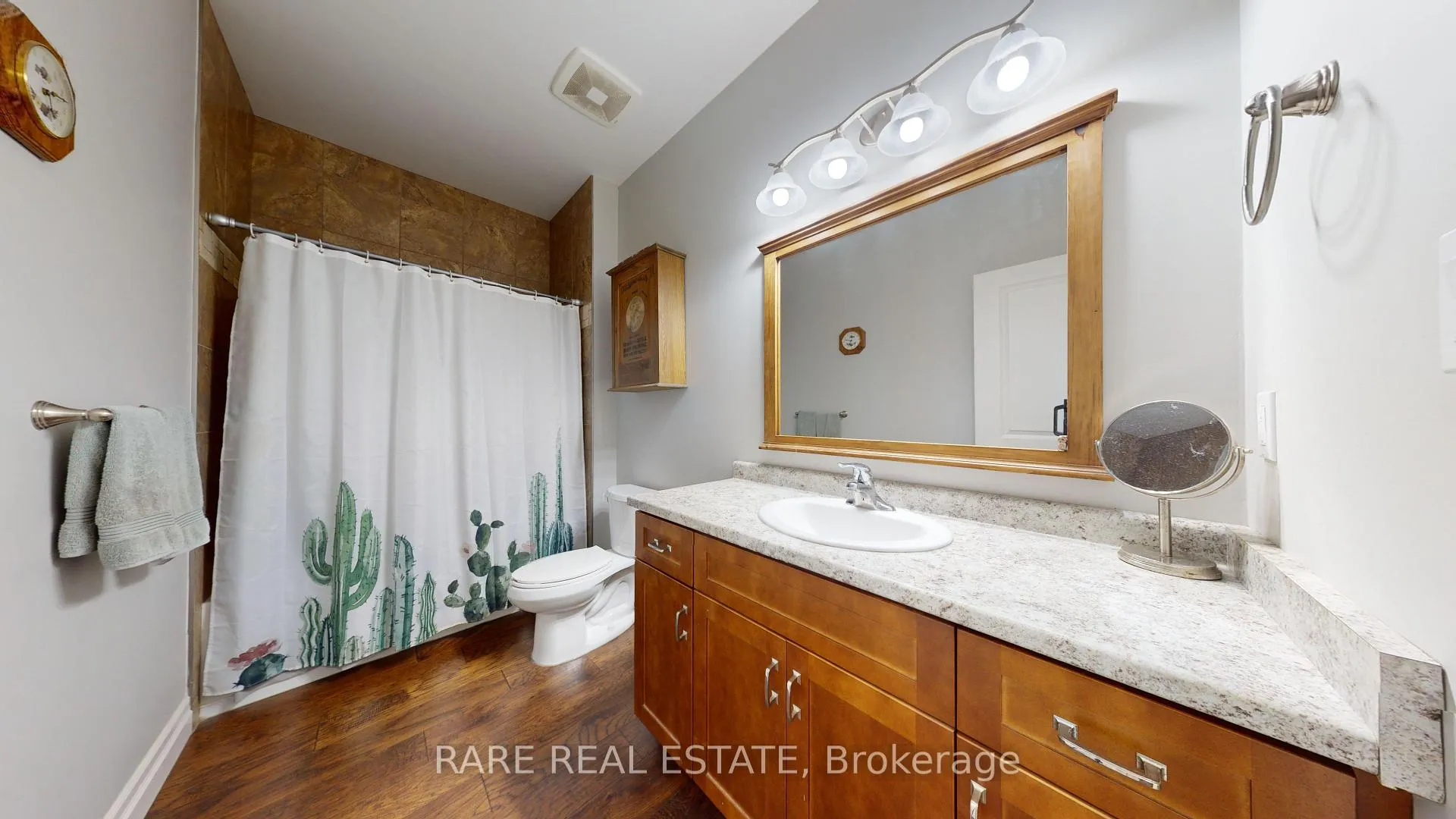 Photo 18 of 33 Woodside Drive, Brant, Brantford Twp — HOMEH