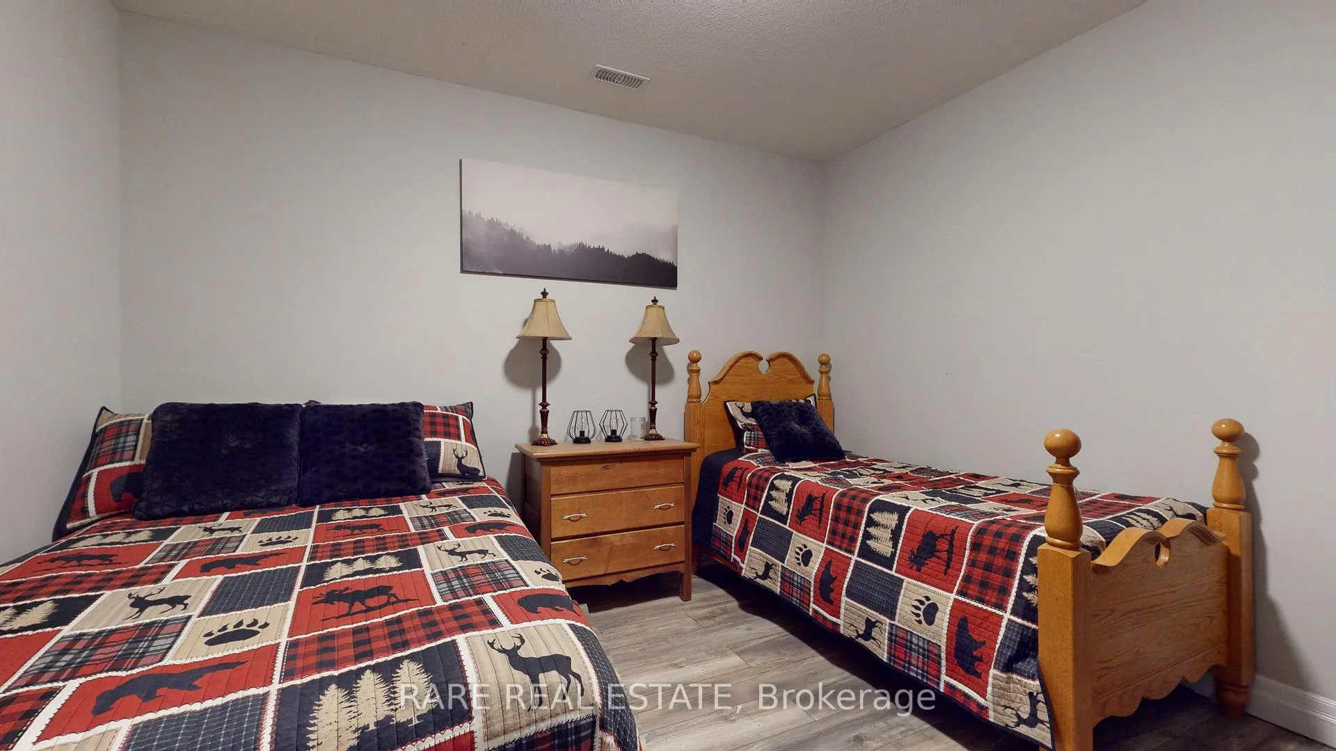 Photo 23 of 33 Woodside Drive, Brant, Brantford Twp — HOMEH